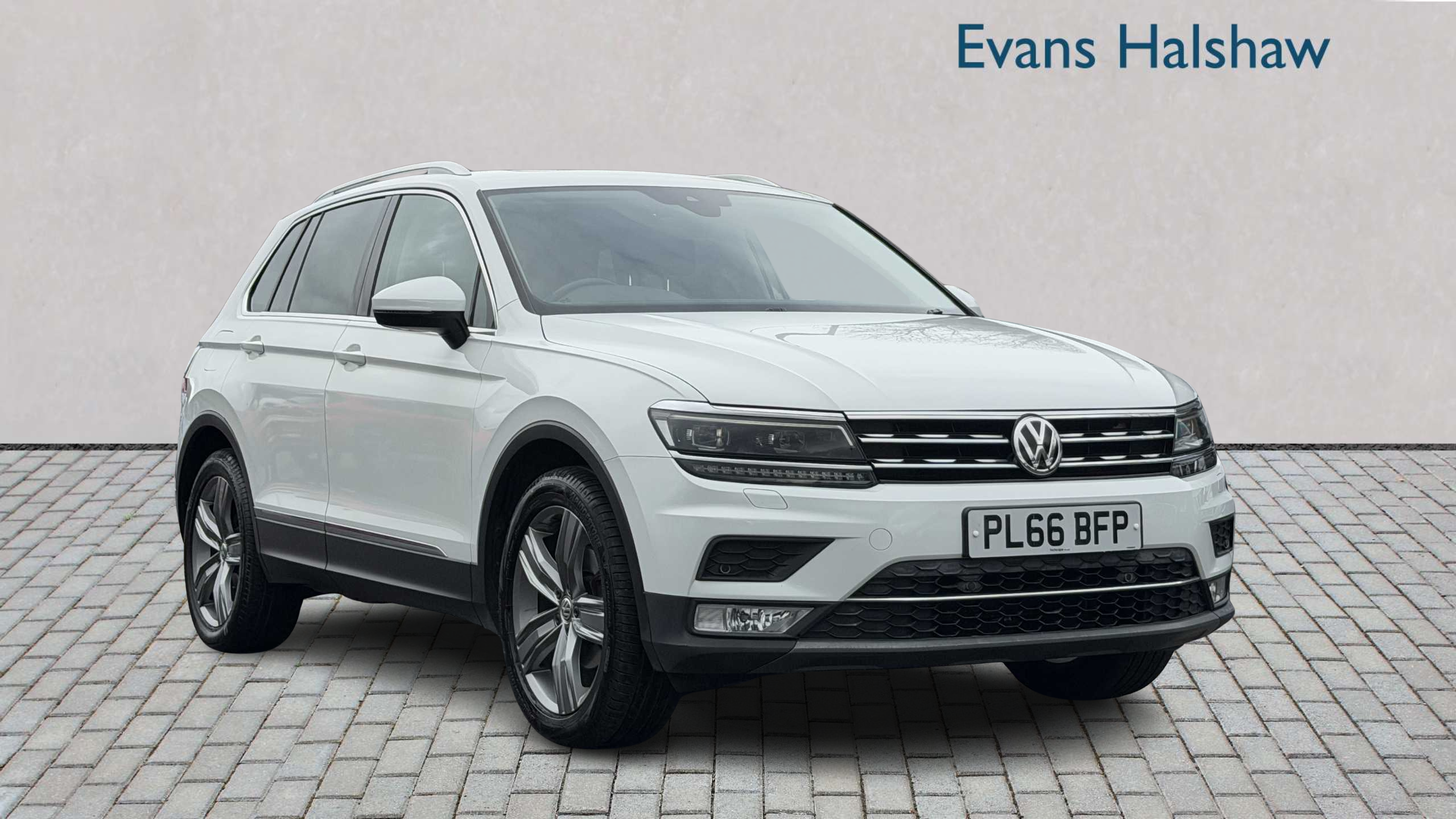 Main listing image - Volkswagen Tiguan