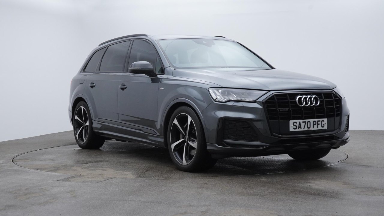 Main listing image - Audi Q7