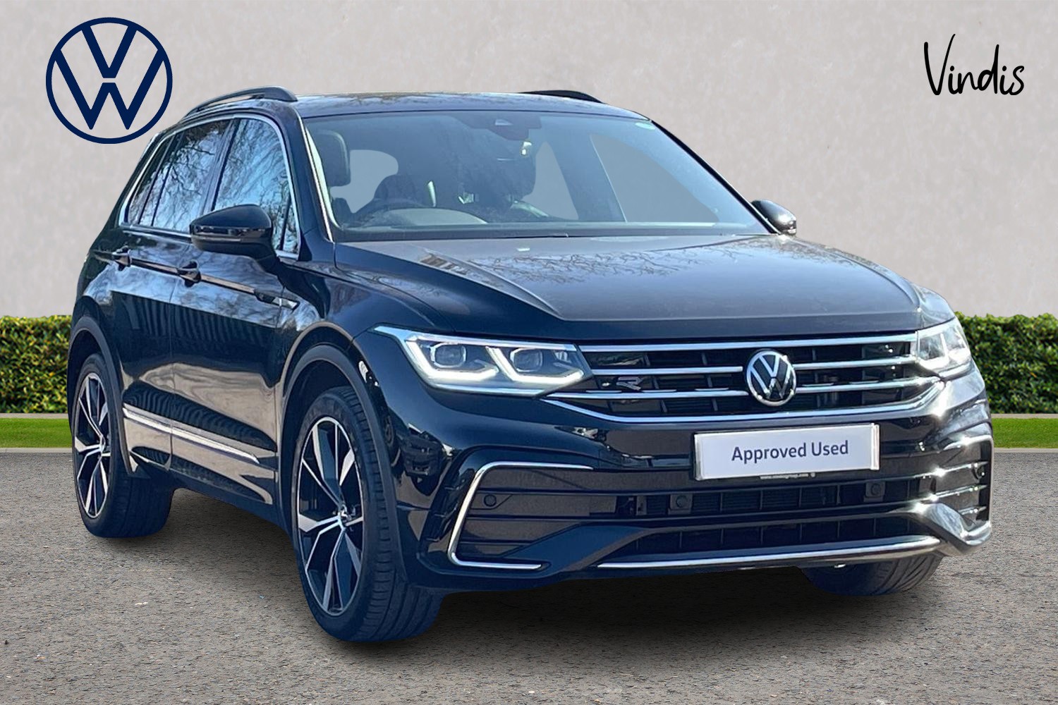 Main listing image - Volkswagen Tiguan