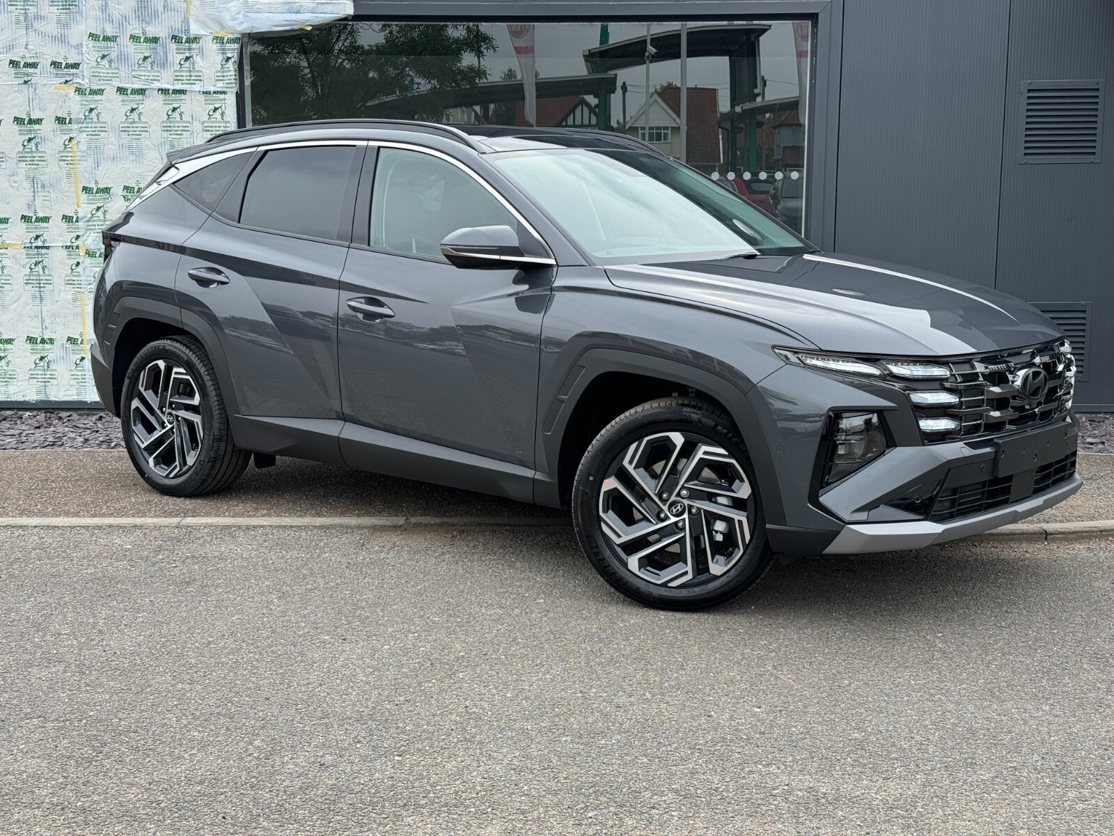 Main listing image - Hyundai Tucson