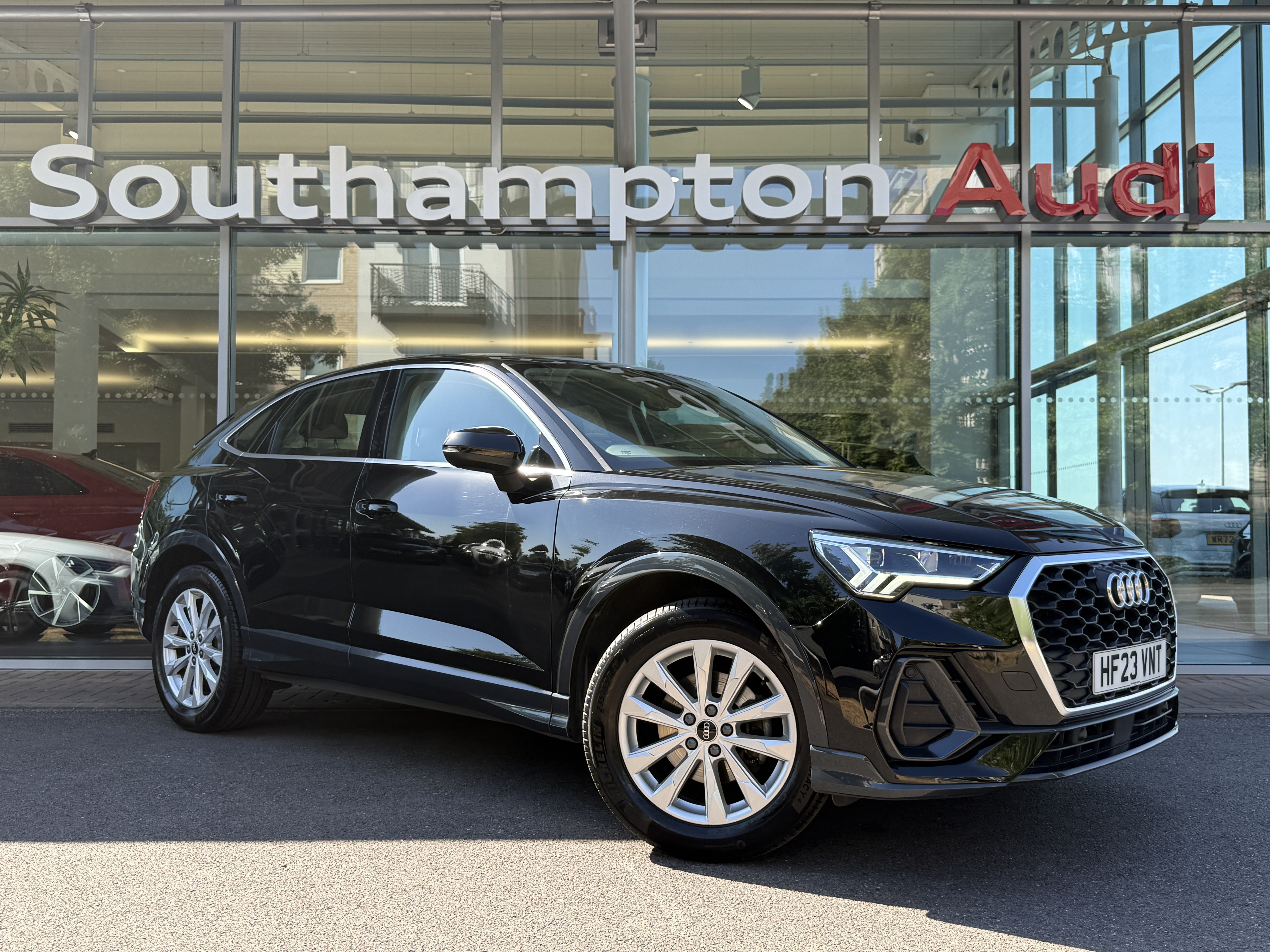 Main listing image - Audi Q3