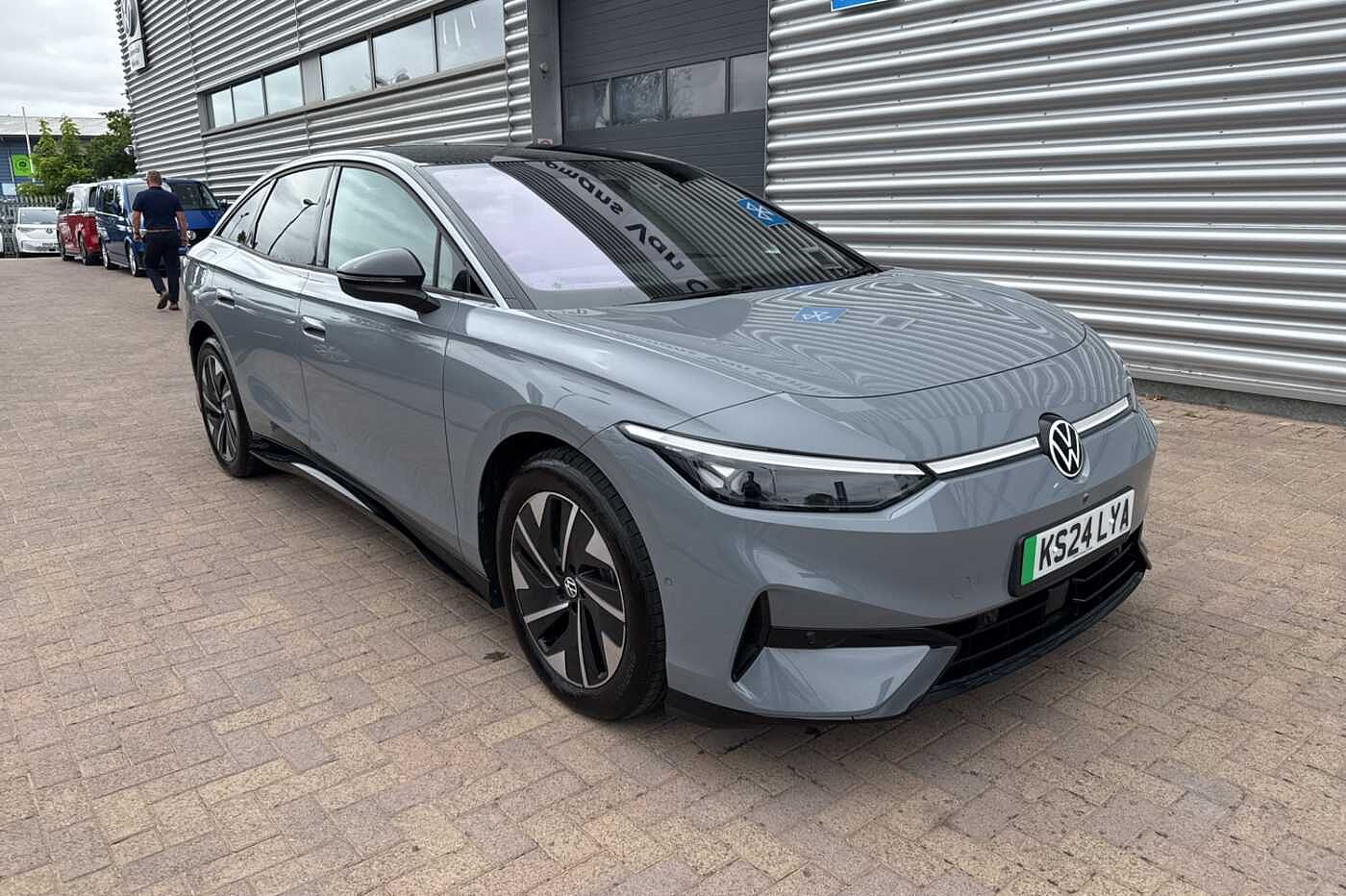 Main listing image - Volkswagen ID.7