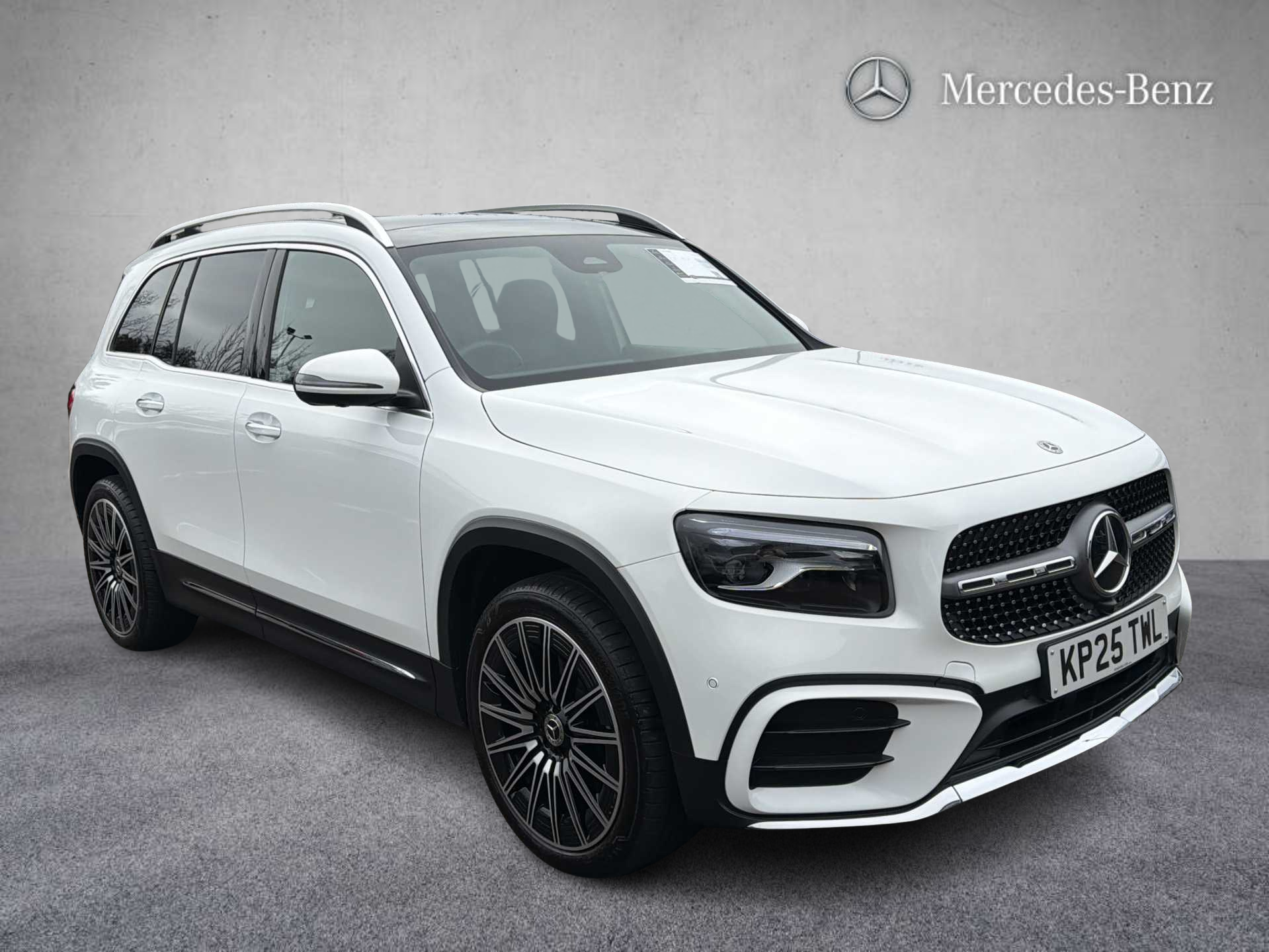 Main listing image - Mercedes-Benz GLB