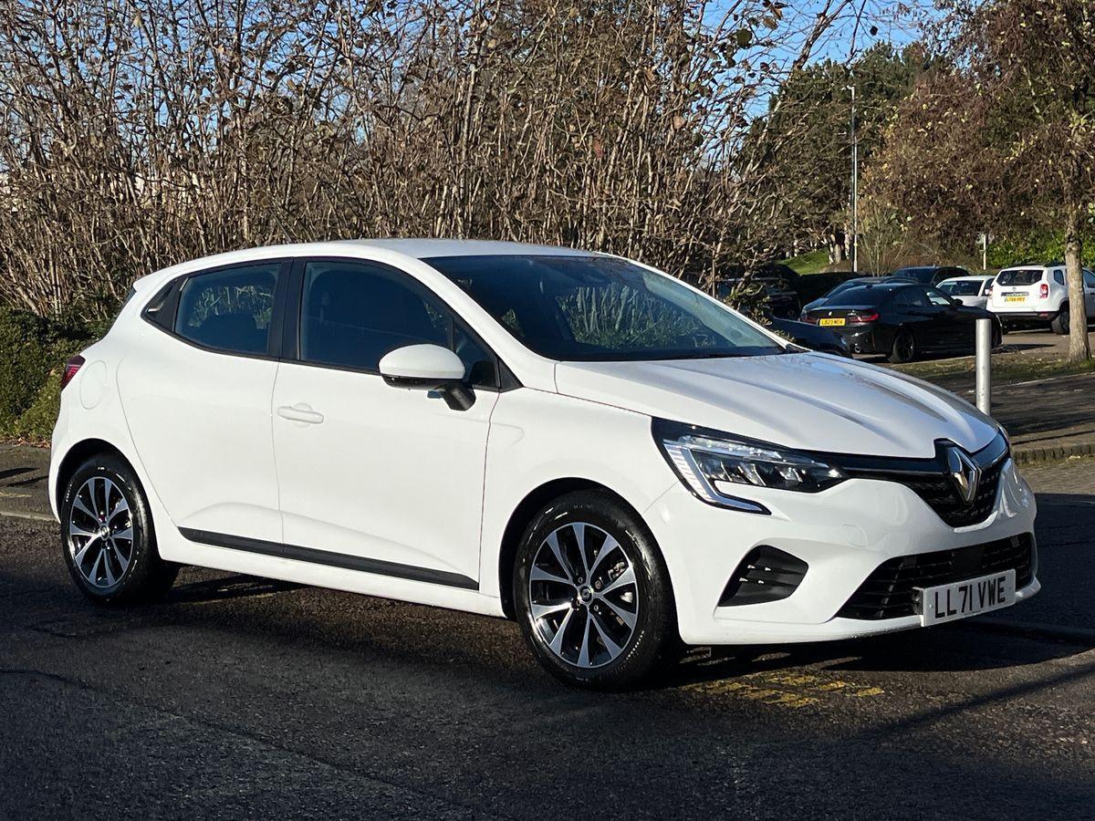 Main listing image - Renault Clio