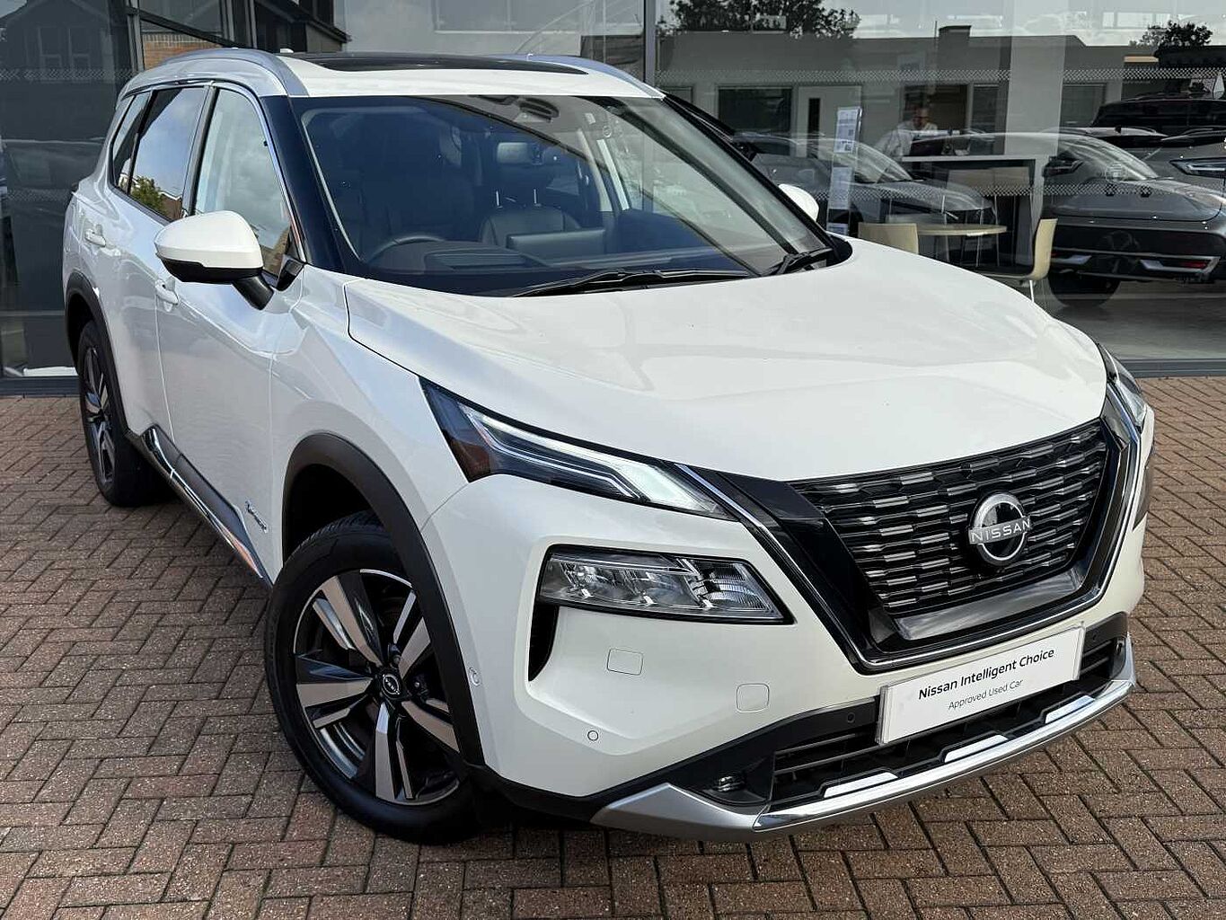 Main listing image - Nissan X-Trail