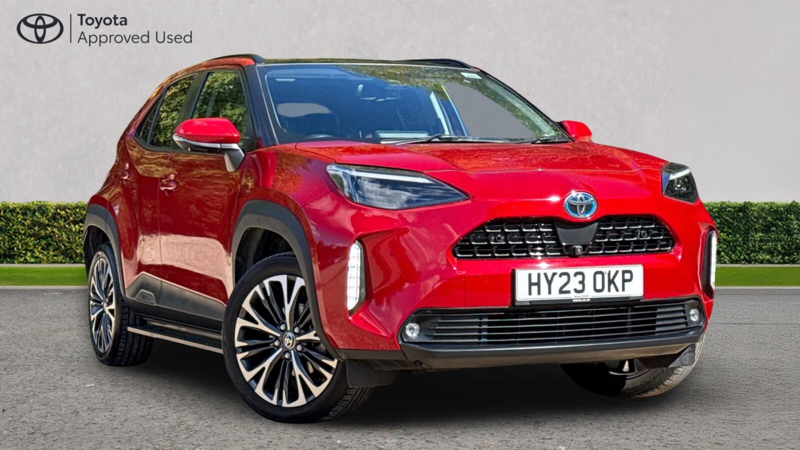 Main listing image - Toyota Yaris Cross