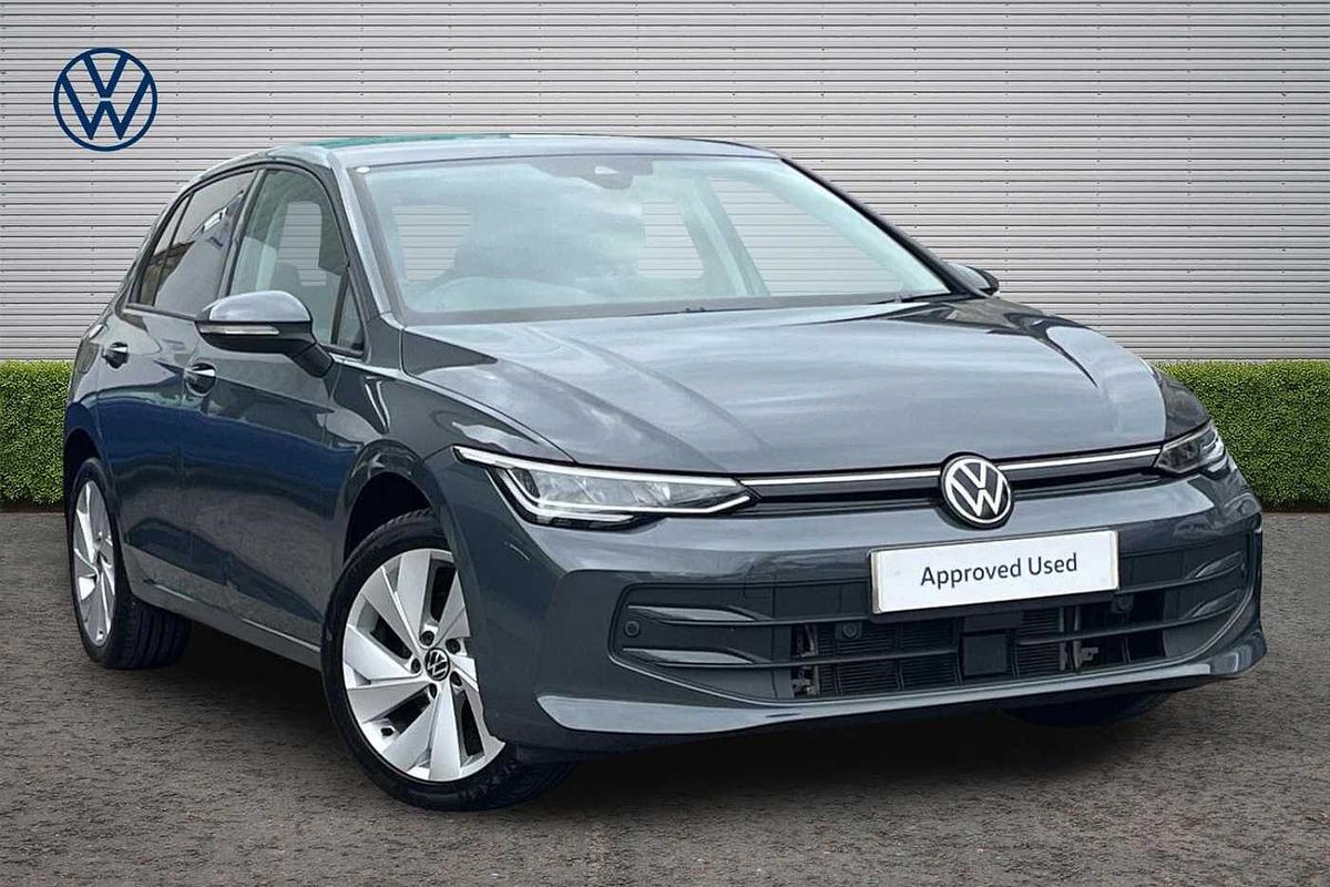 Main listing image - Volkswagen Golf