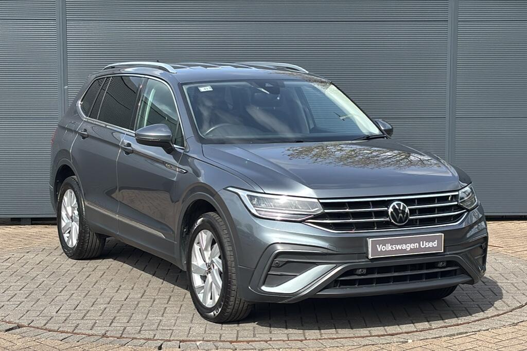 Main listing image - Volkswagen Tiguan Allspace