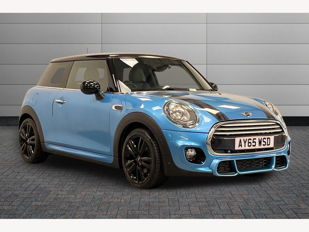 Main listing image - MINI Hatchback