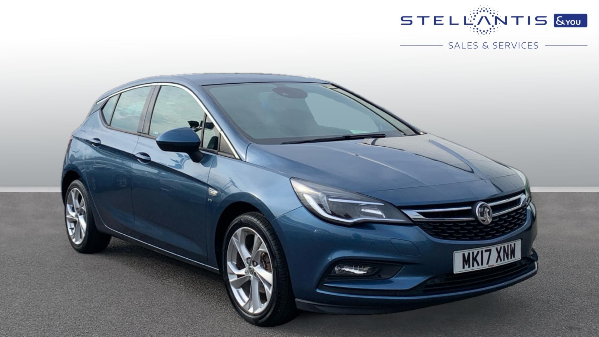 Main listing image - Vauxhall Astra