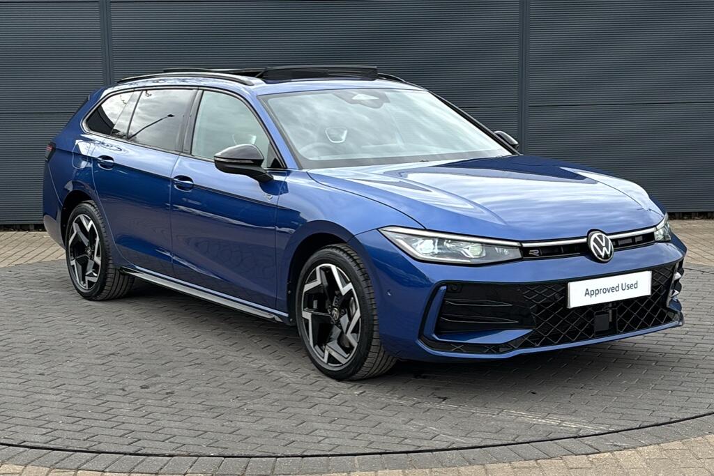 Main listing image - Volkswagen Passat Estate