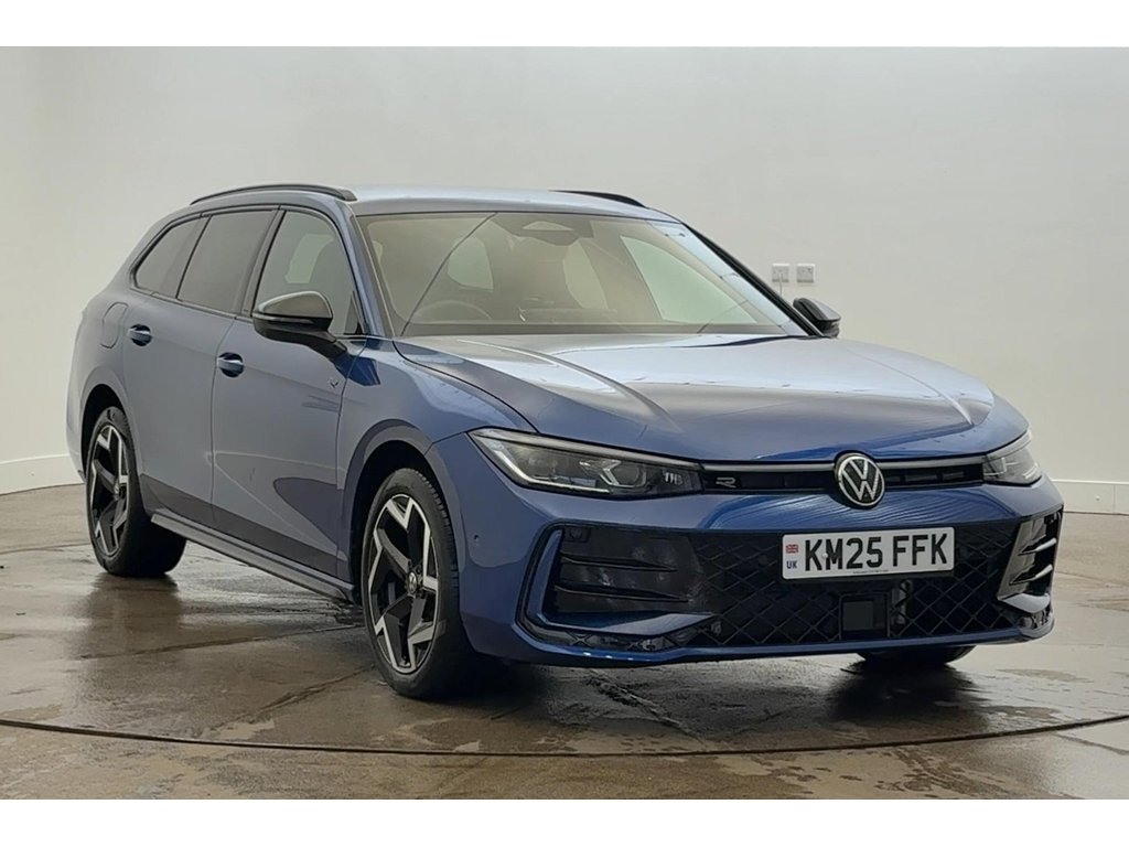 Main listing image - Volkswagen Passat Estate