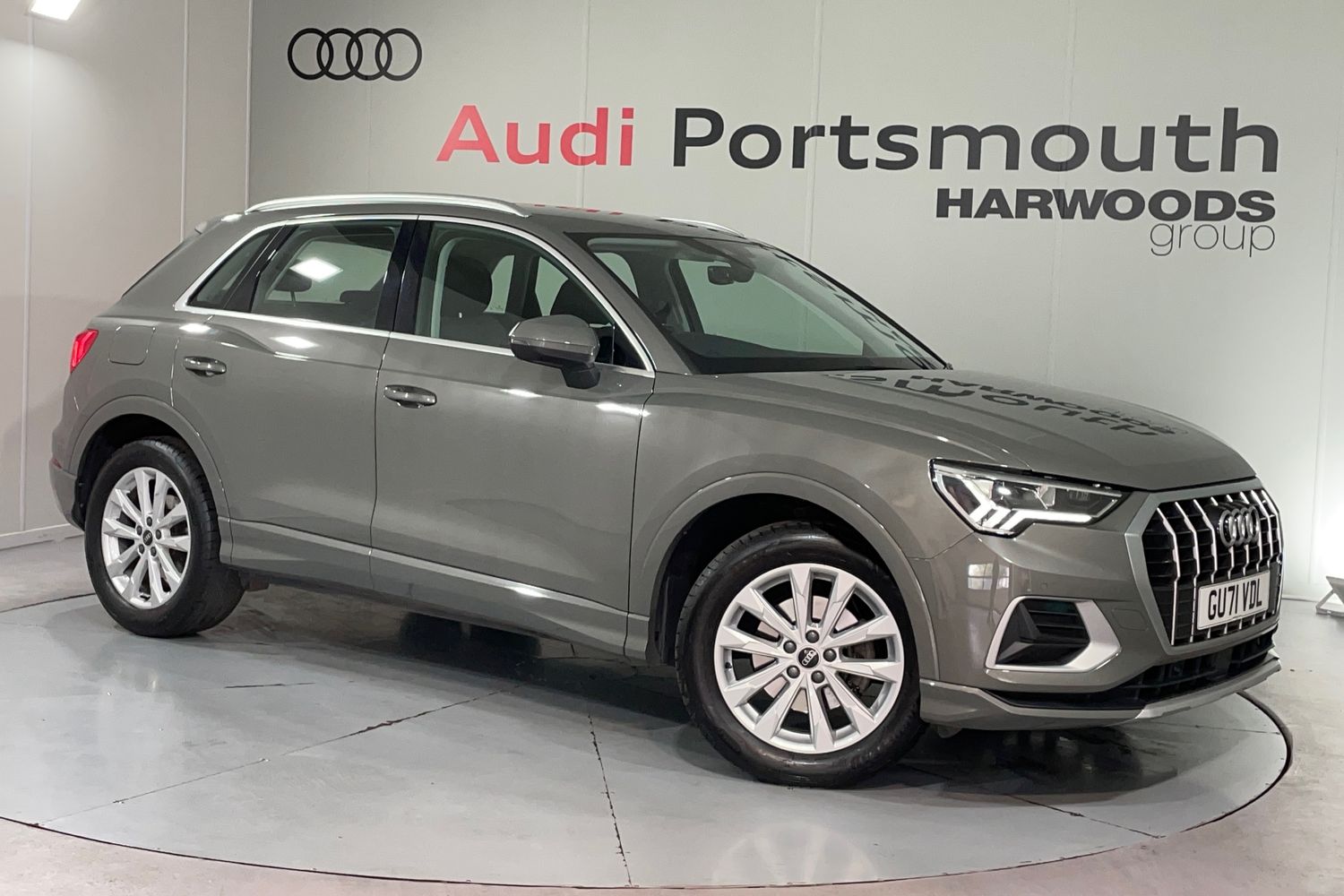 Main listing image - Audi Q3
