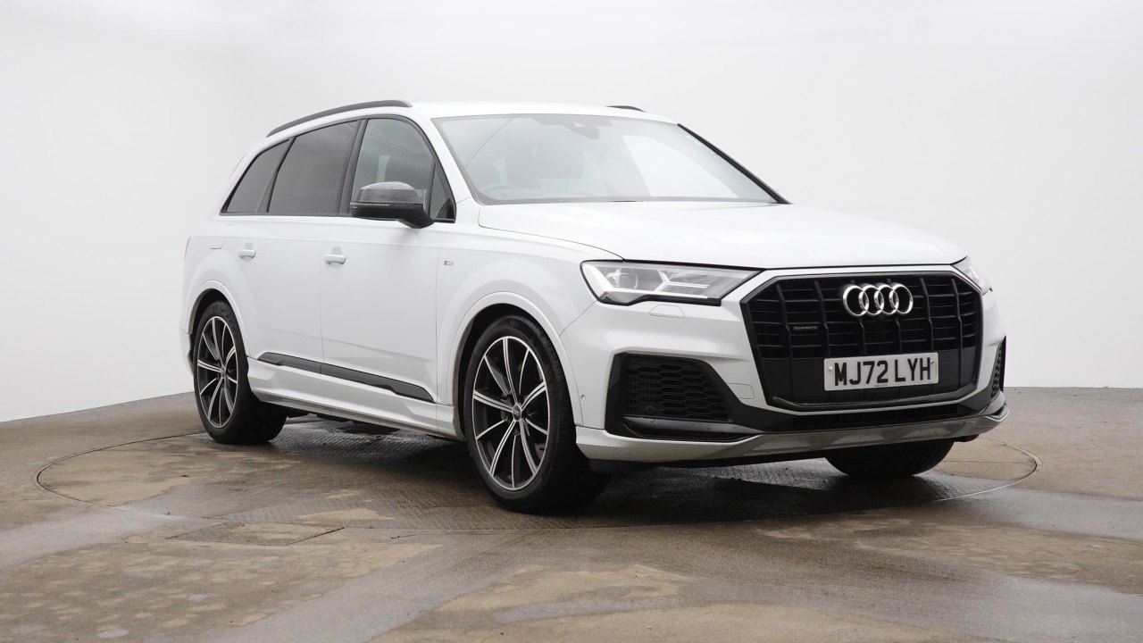 Main listing image - Audi Q7