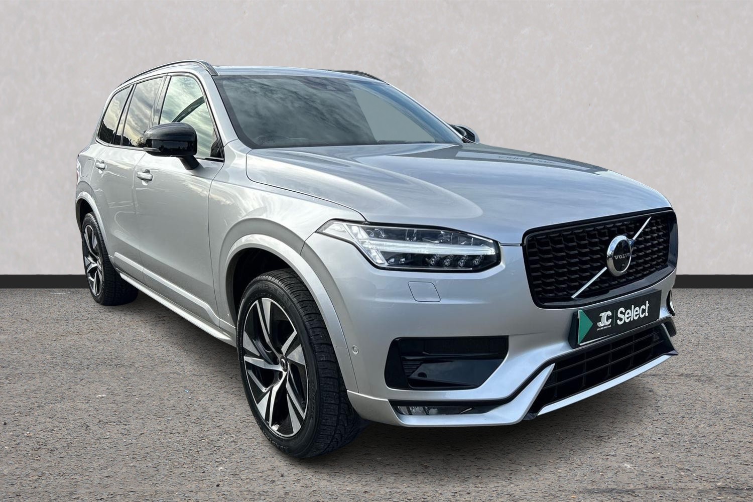 Main listing image - Volvo XC90