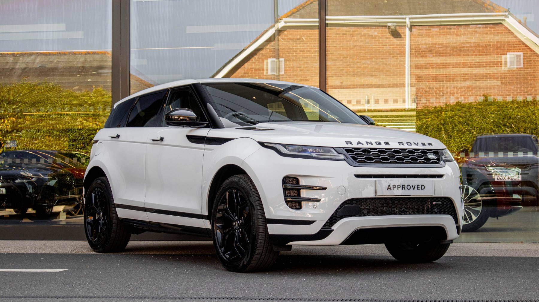 Main listing image - Land Rover Range Rover Evoque