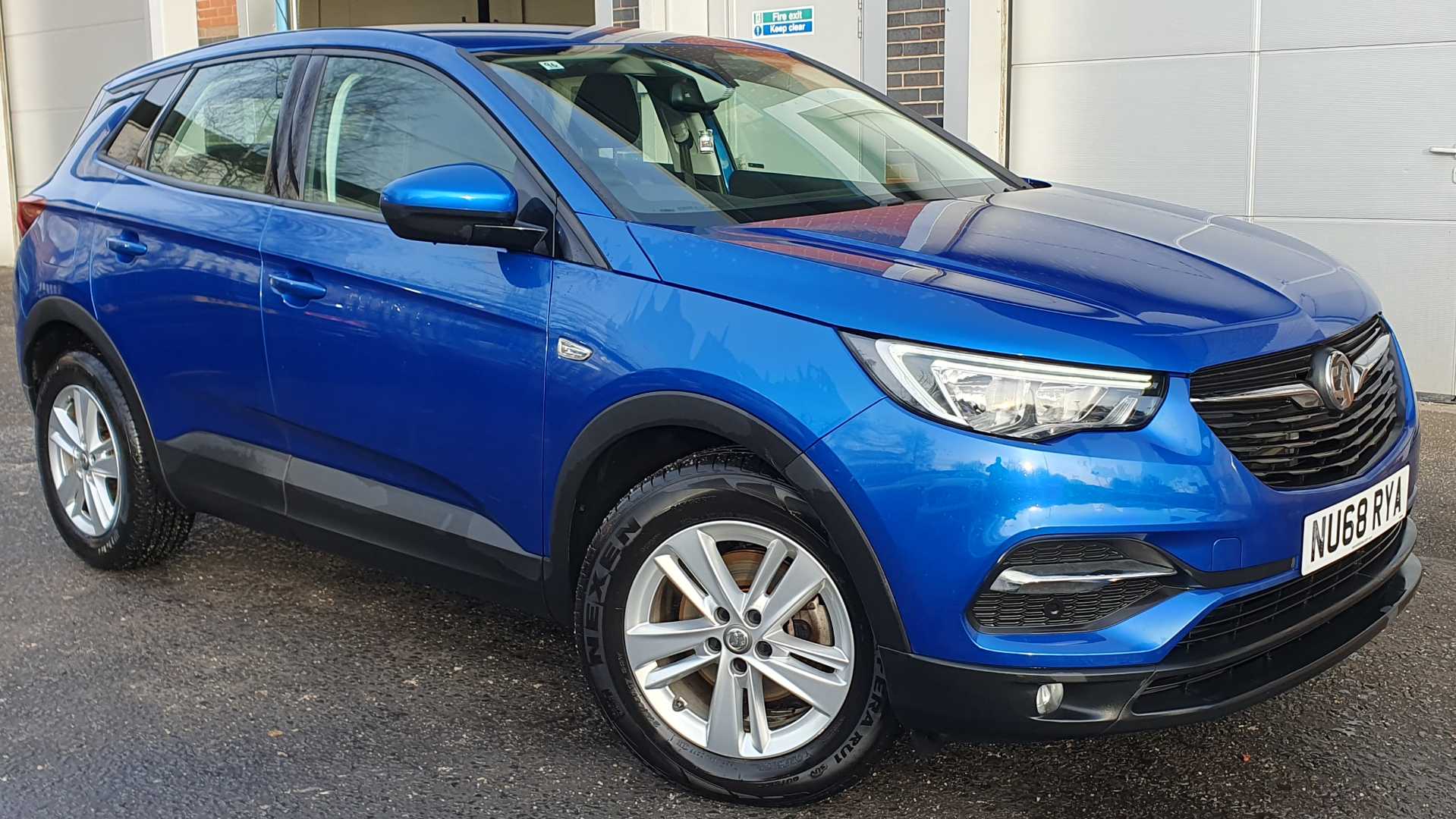 Main listing image - Vauxhall Grandland X