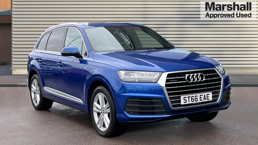 Main listing image - Audi Q7