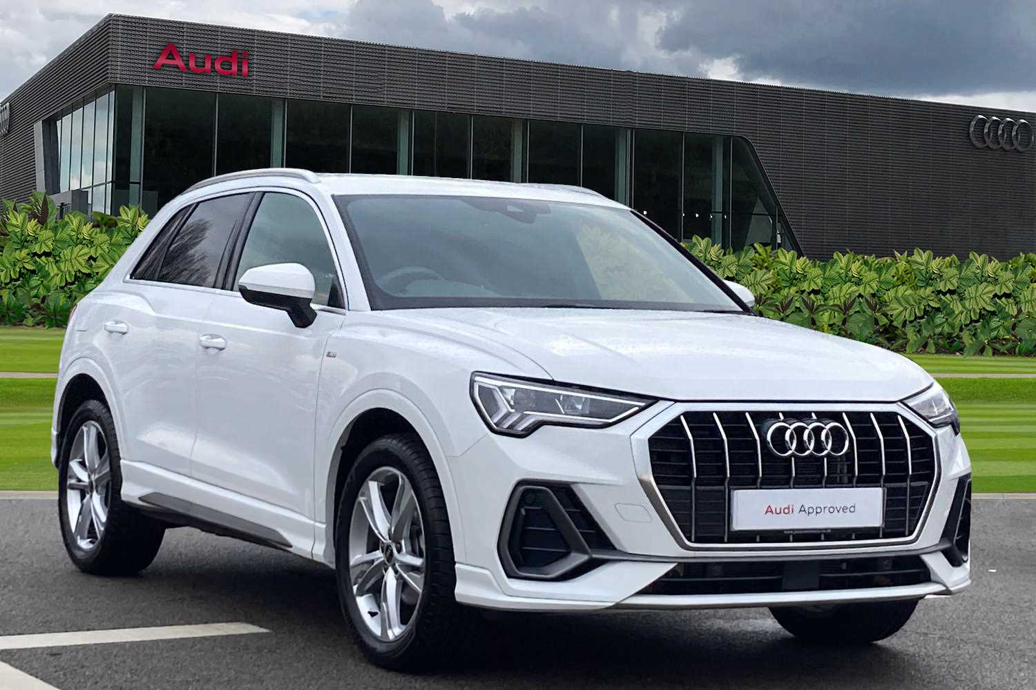 Main listing image - Audi Q3