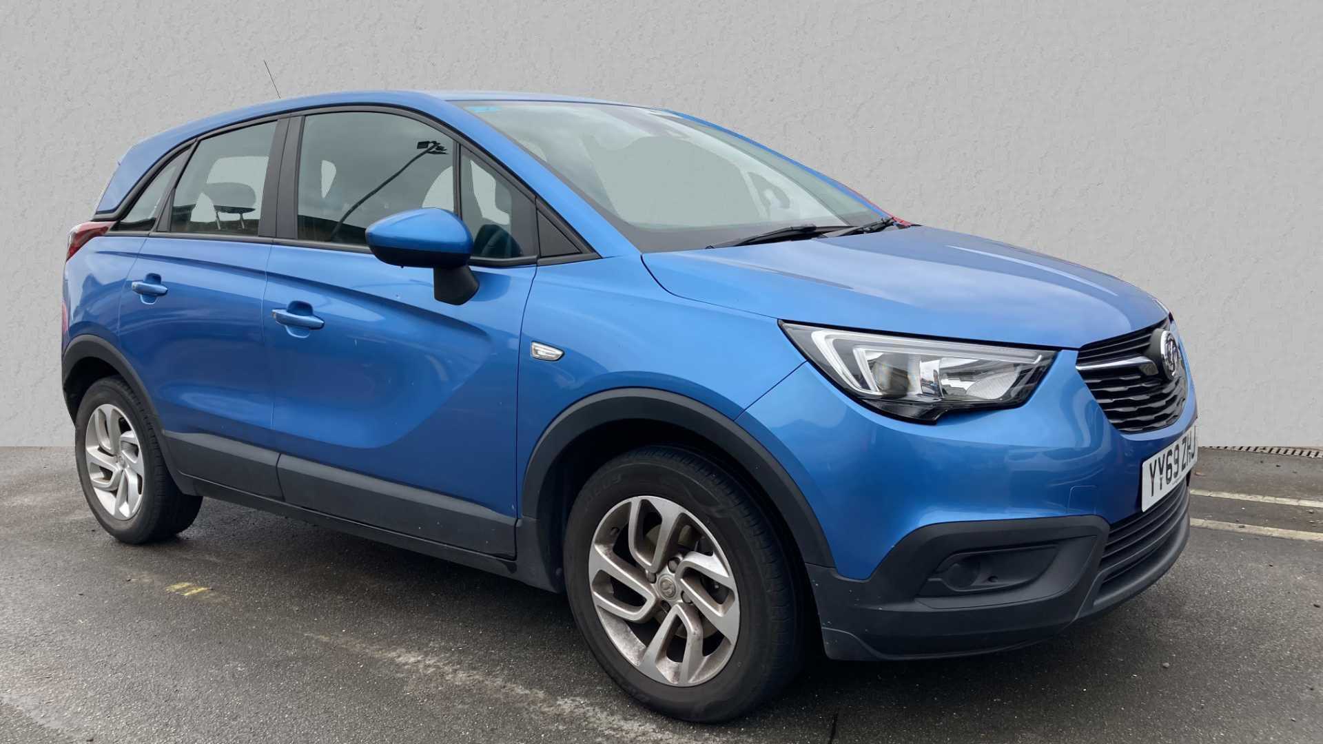 Main listing image - Vauxhall Crossland X