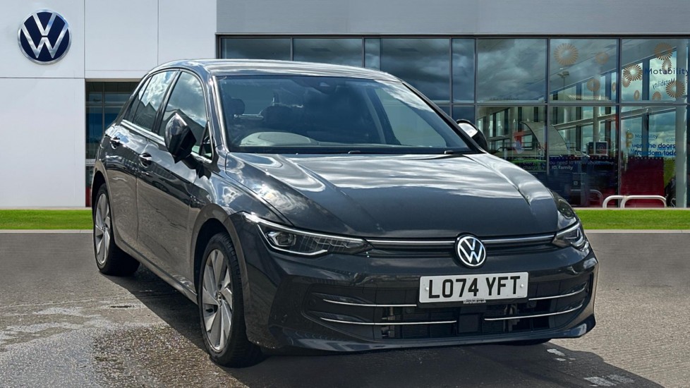 Main listing image - Volkswagen Golf