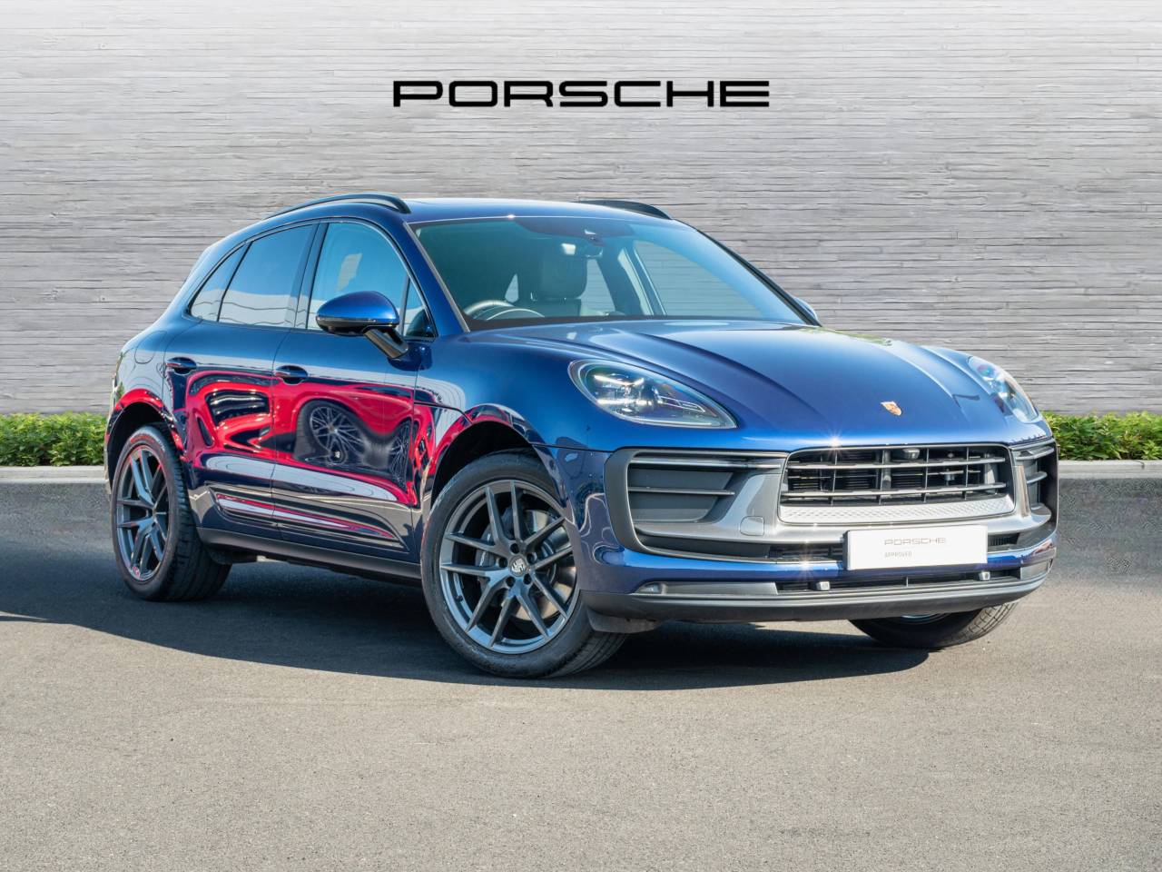 Main listing image - Porsche Macan