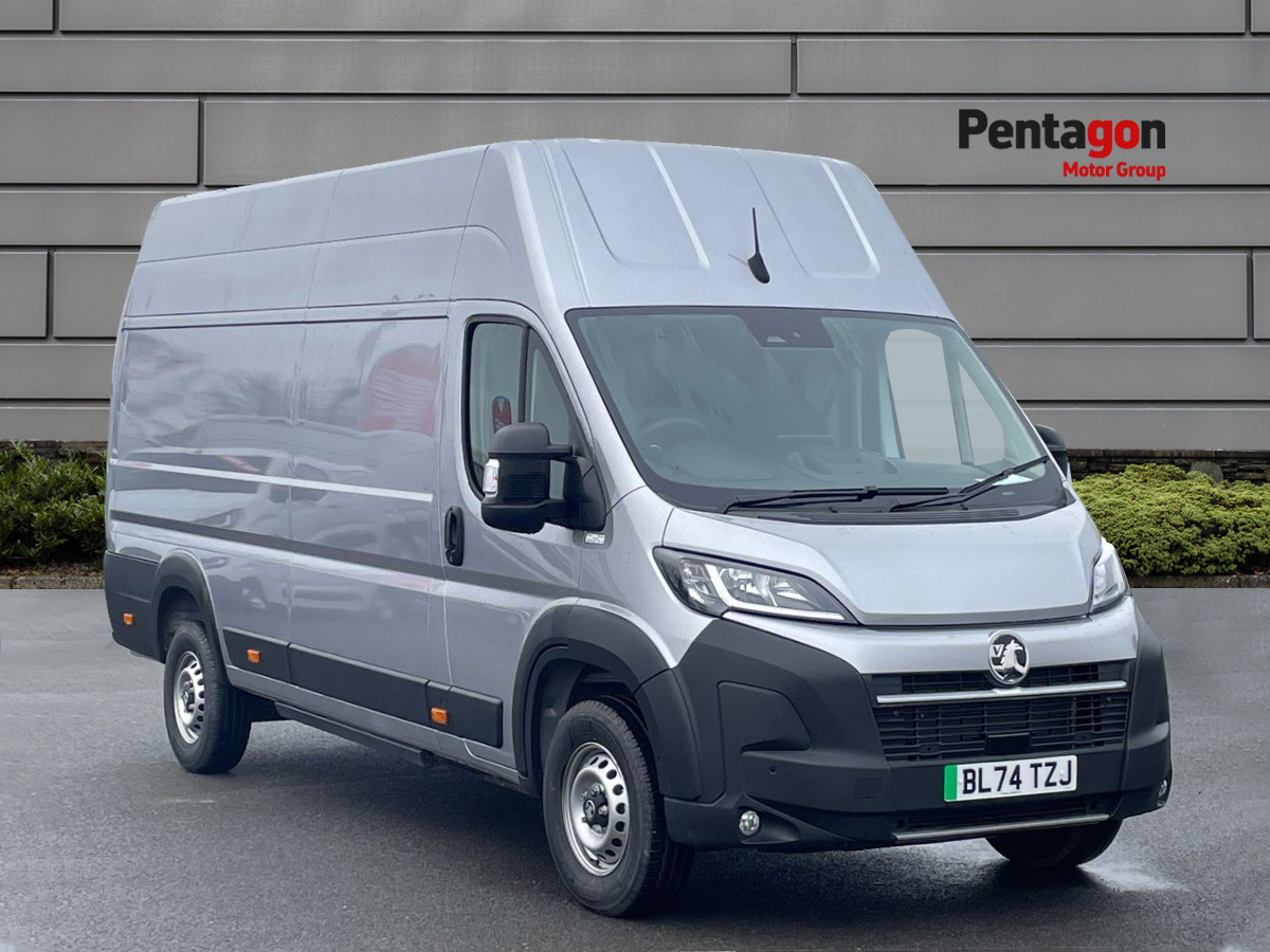 Main listing image - Vauxhall Movano