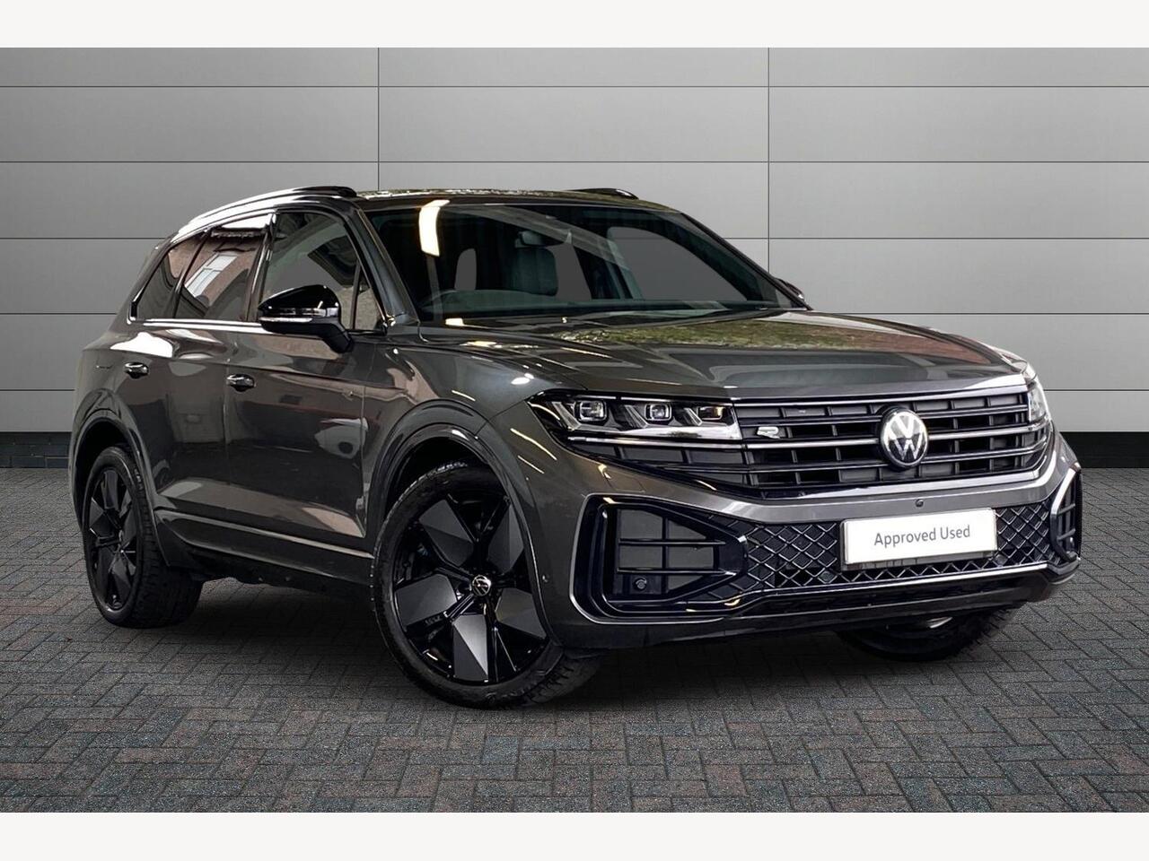 Main listing image - Volkswagen Touareg