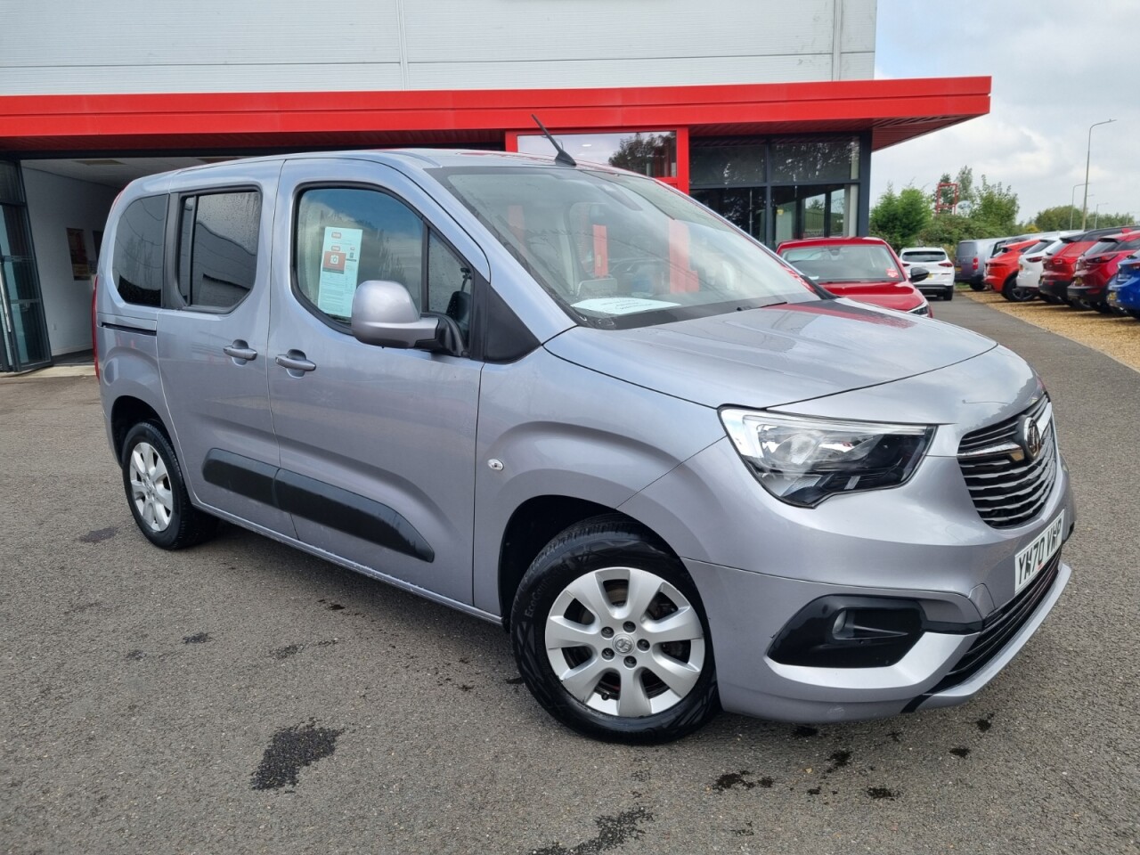 Main listing image - Vauxhall Combo Life