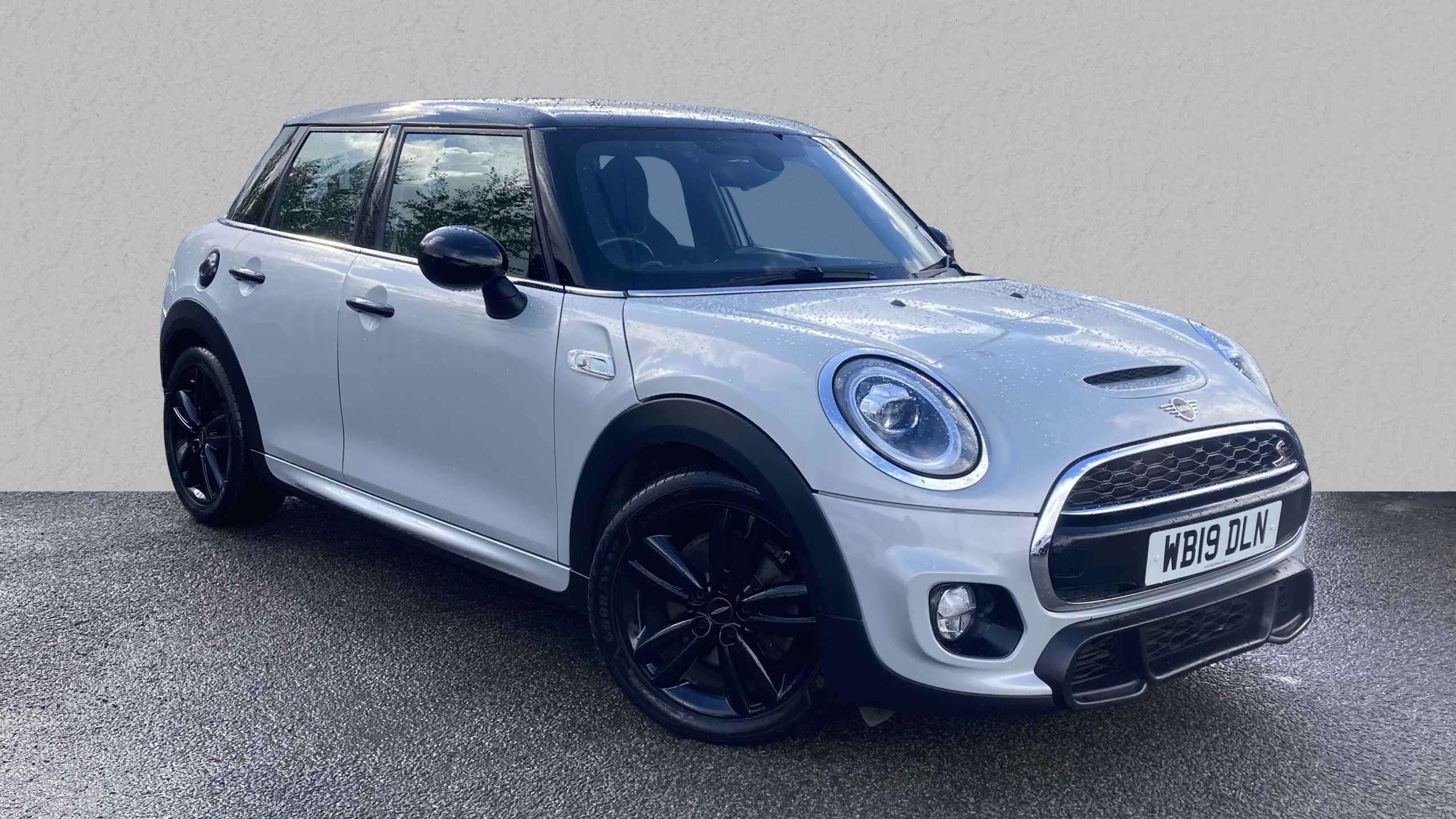 Main listing image - MINI Hatchback 5dr