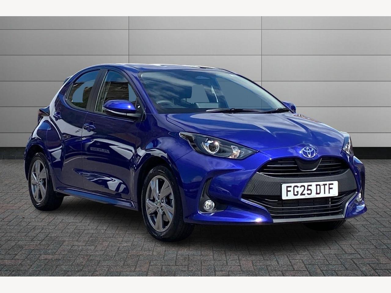 Main listing image - Toyota Yaris