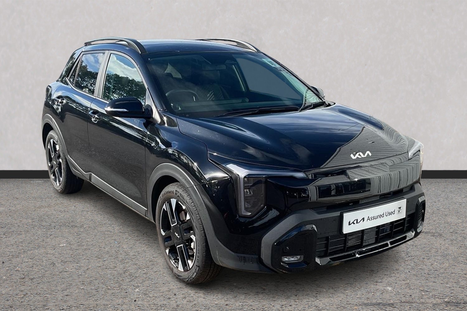 Main listing image - Kia Stonic