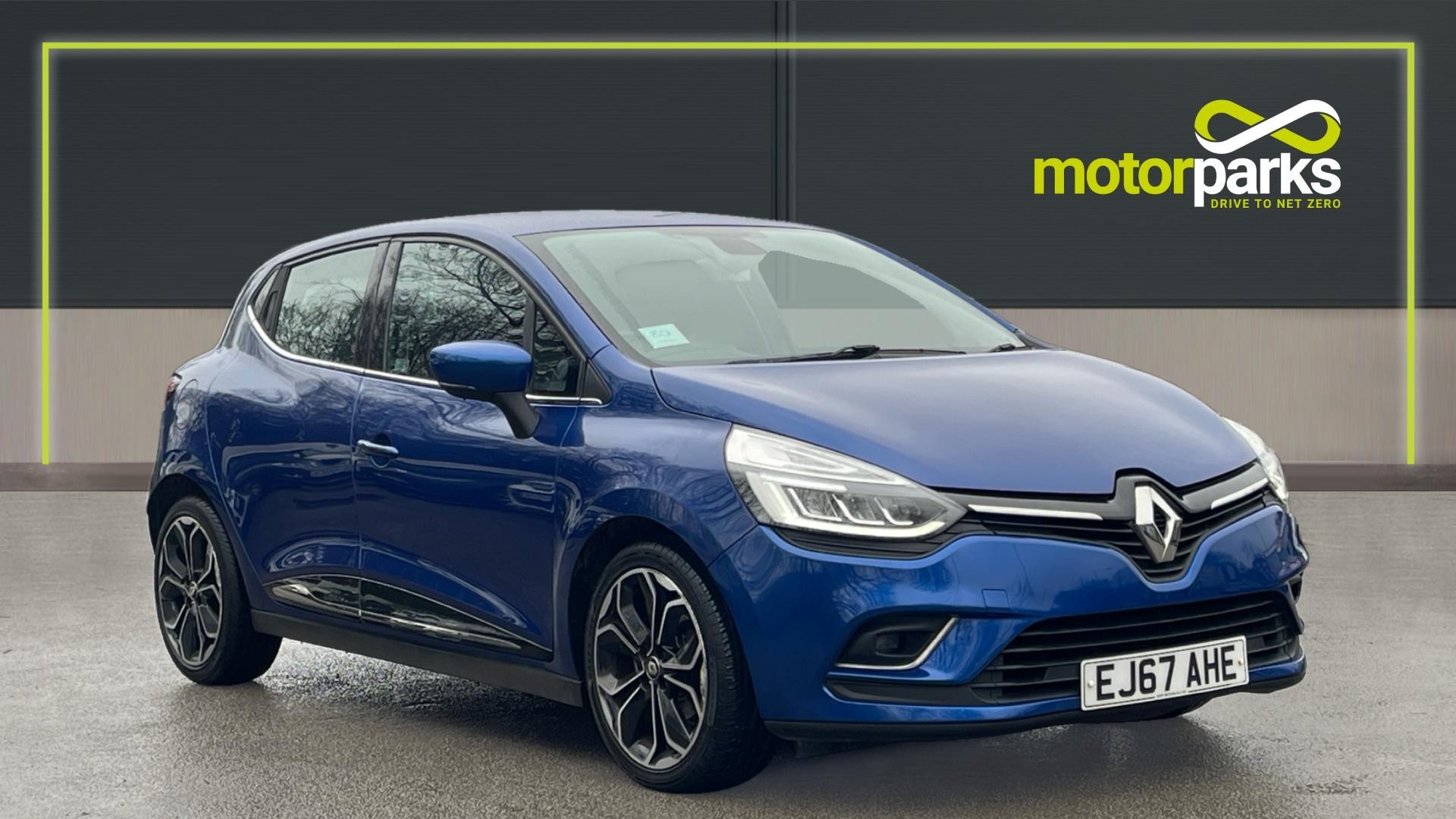 Main listing image - Renault Clio