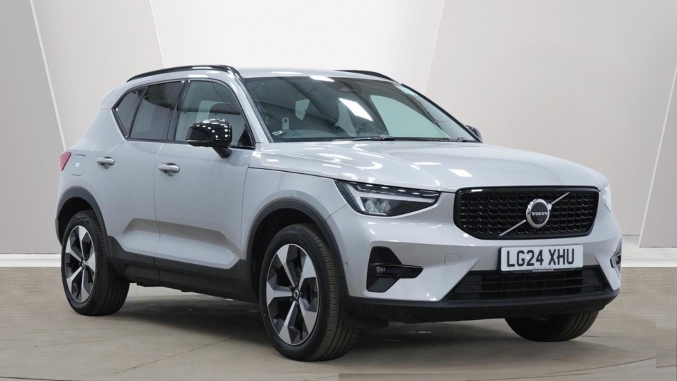 Main listing image - Volvo XC40