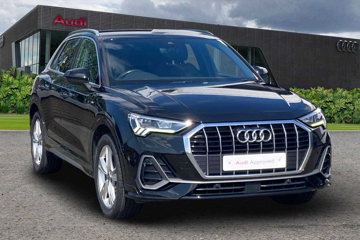 Main listing image - Audi Q3