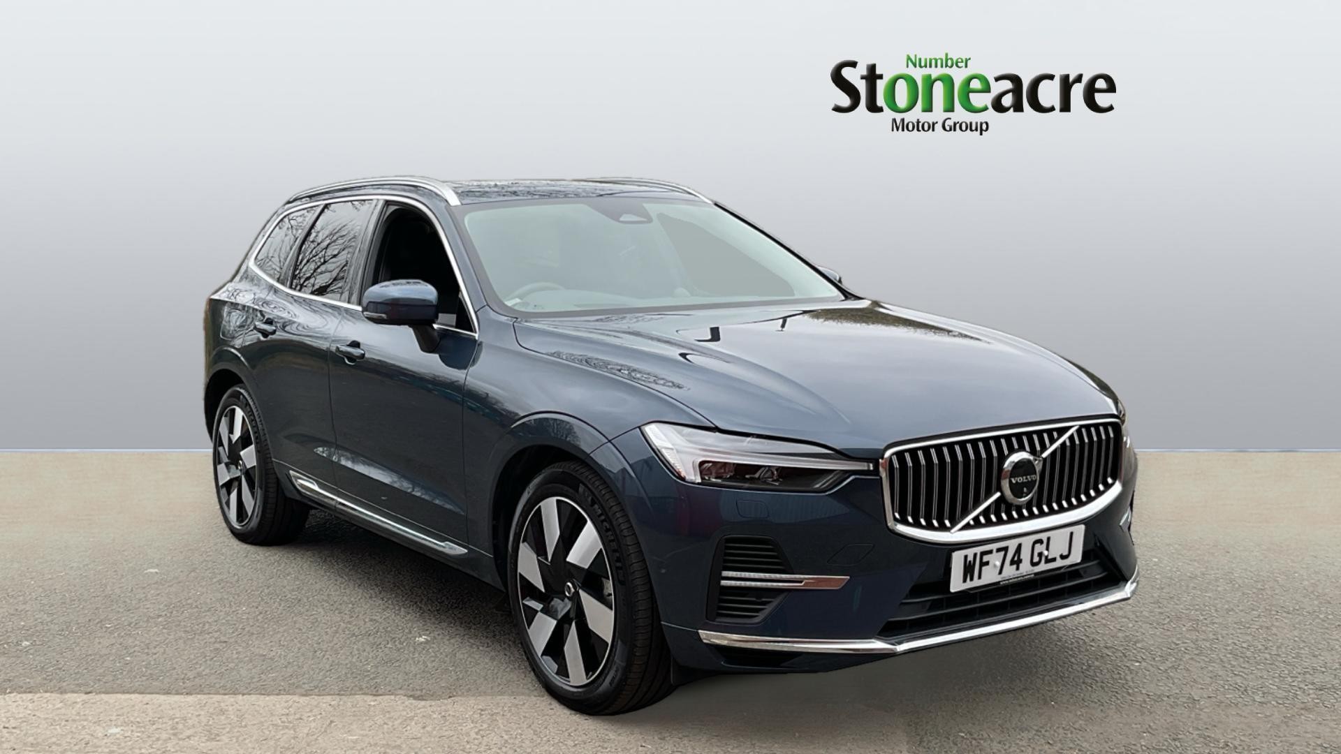 2024 VOLVO XC60