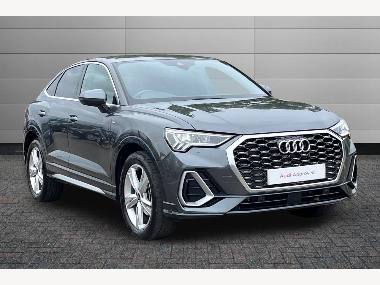 Main listing image - Audi Q3