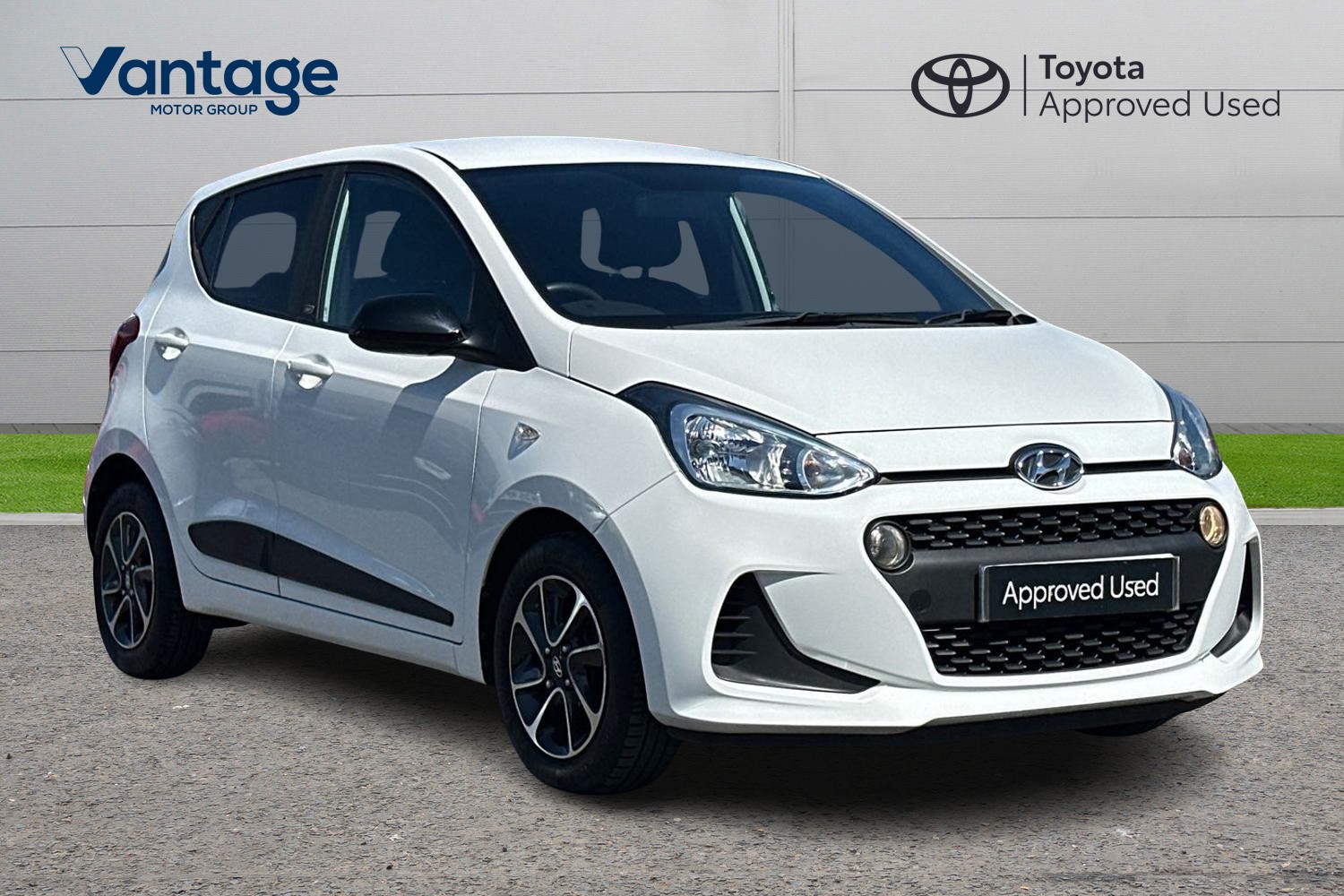 Main listing image - Hyundai i10