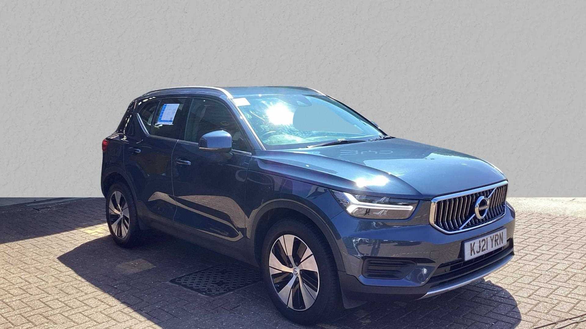 Main listing image - Volvo XC40 Recharge