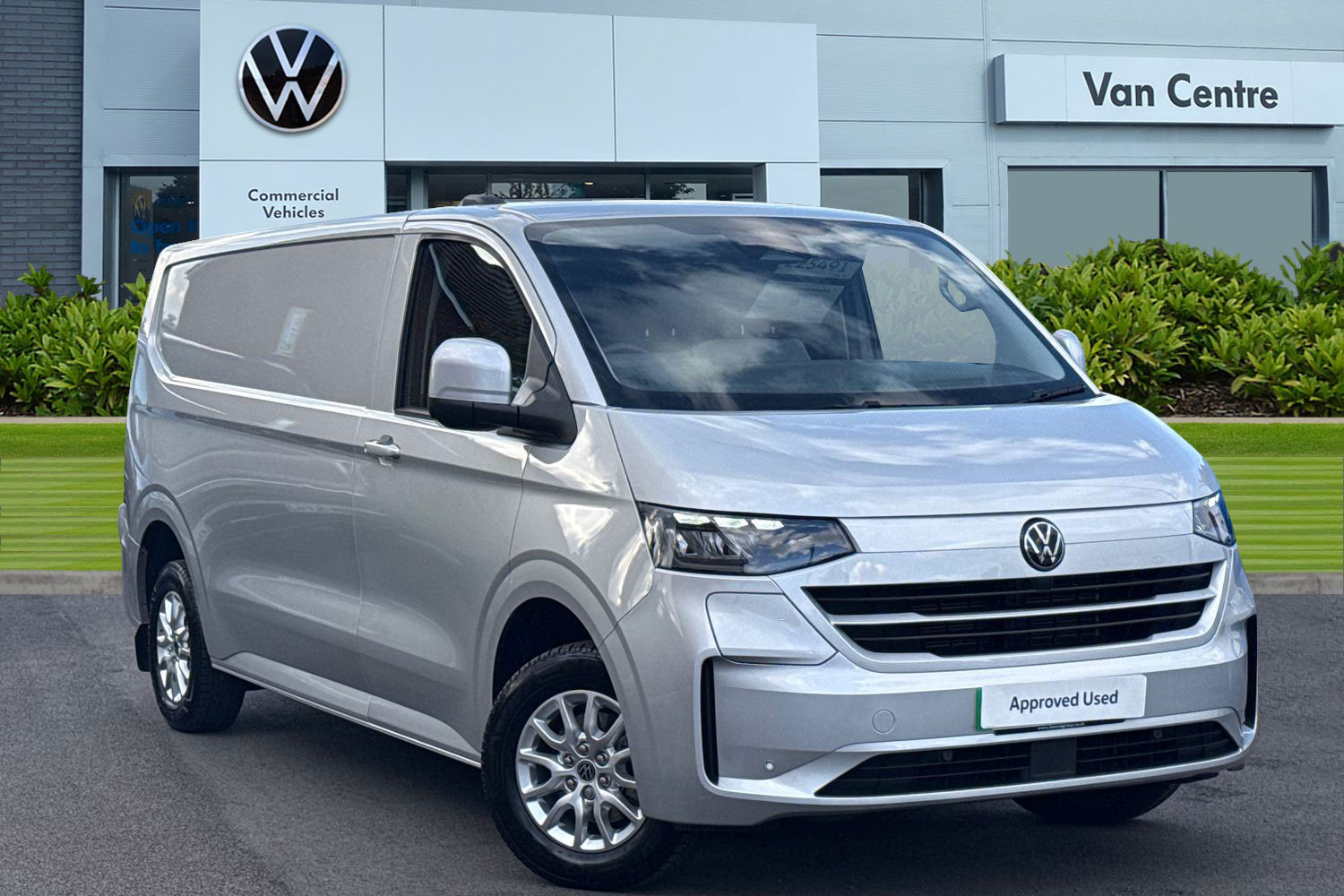 Main listing image - Volkswagen Transporter