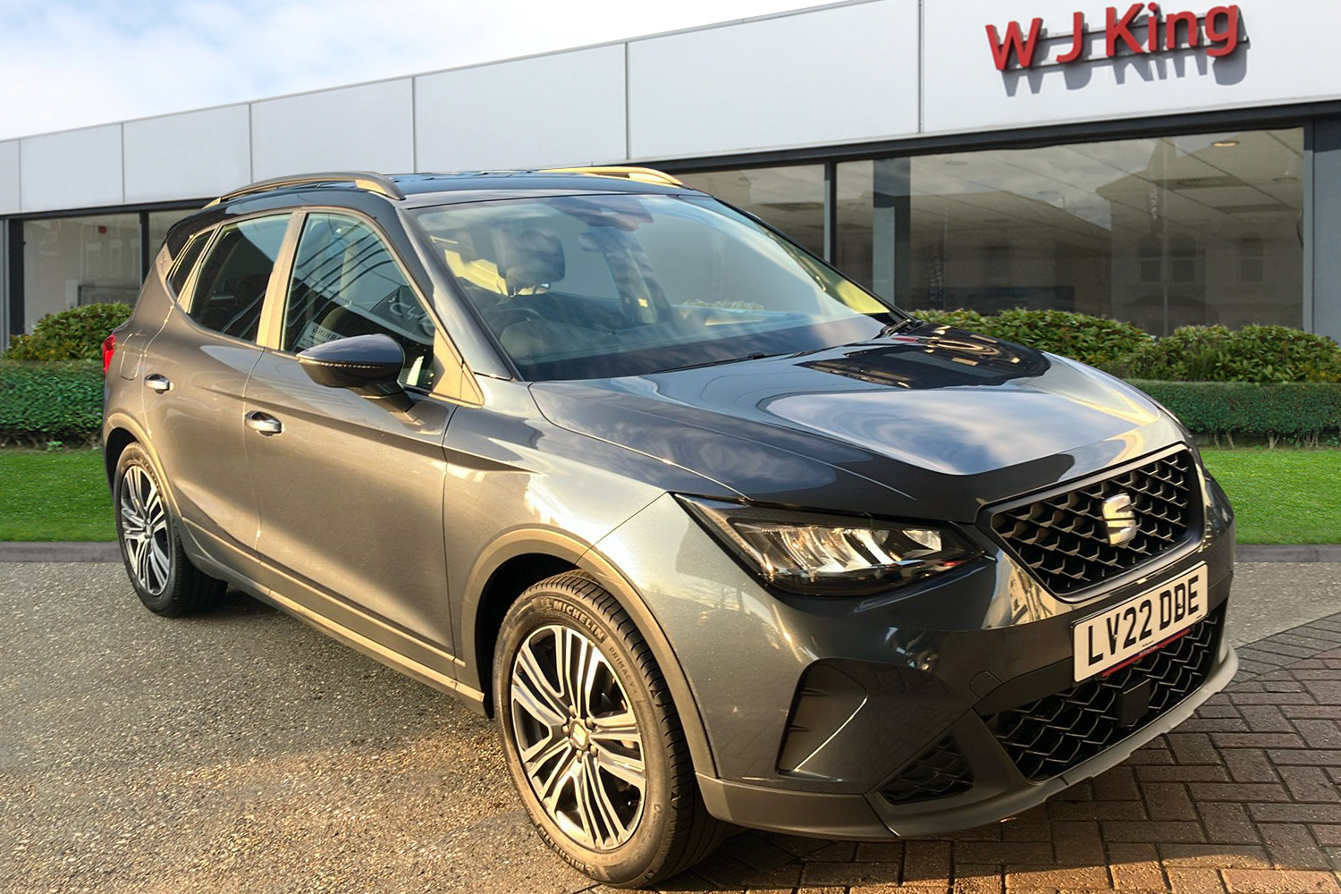 Main listing image - SEAT Arona