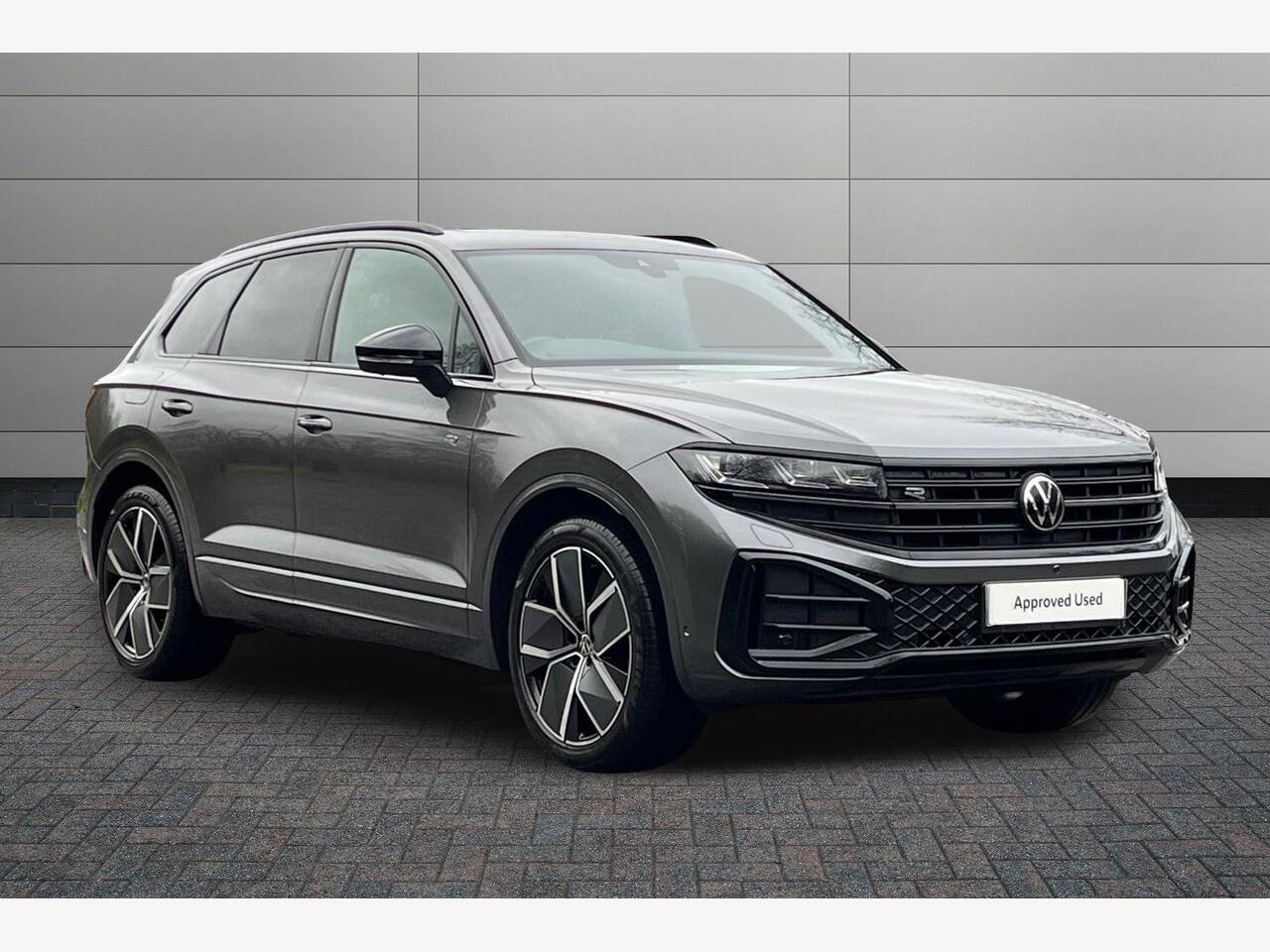 Main listing image - Volkswagen Touareg