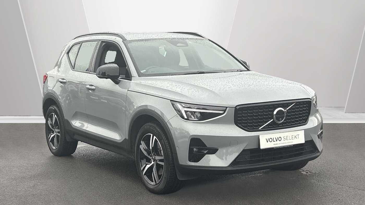 Main listing image - Volvo XC40