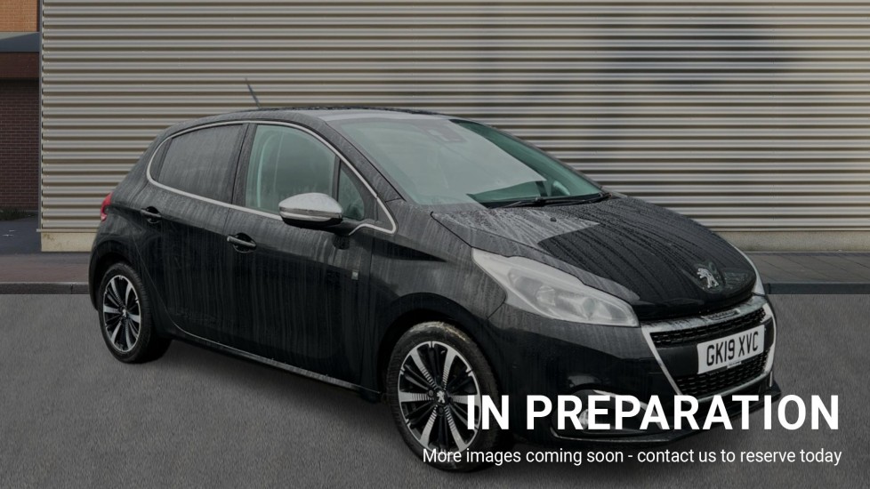 Main listing image - Peugeot 208