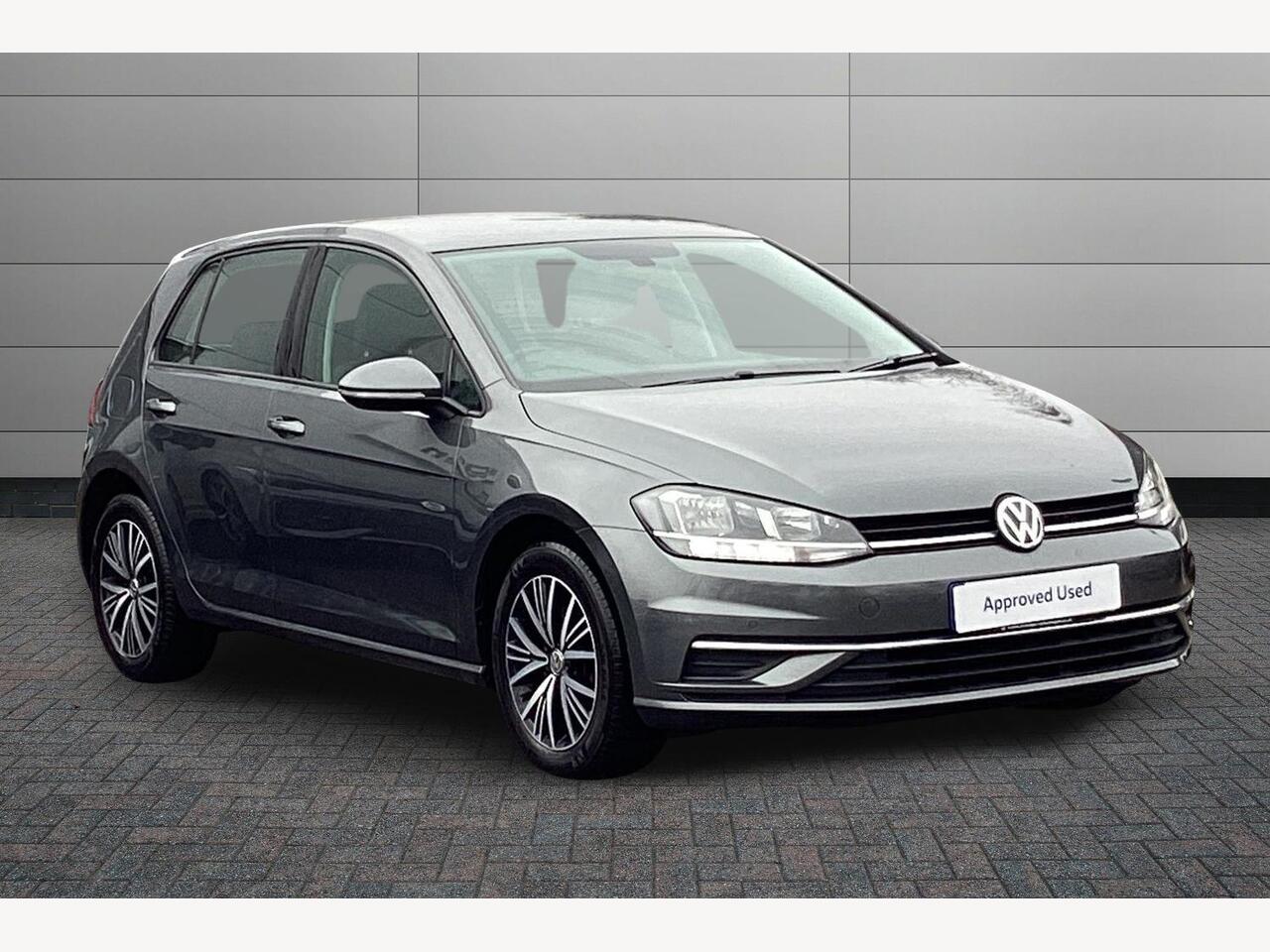 Main listing image - Volkswagen Golf