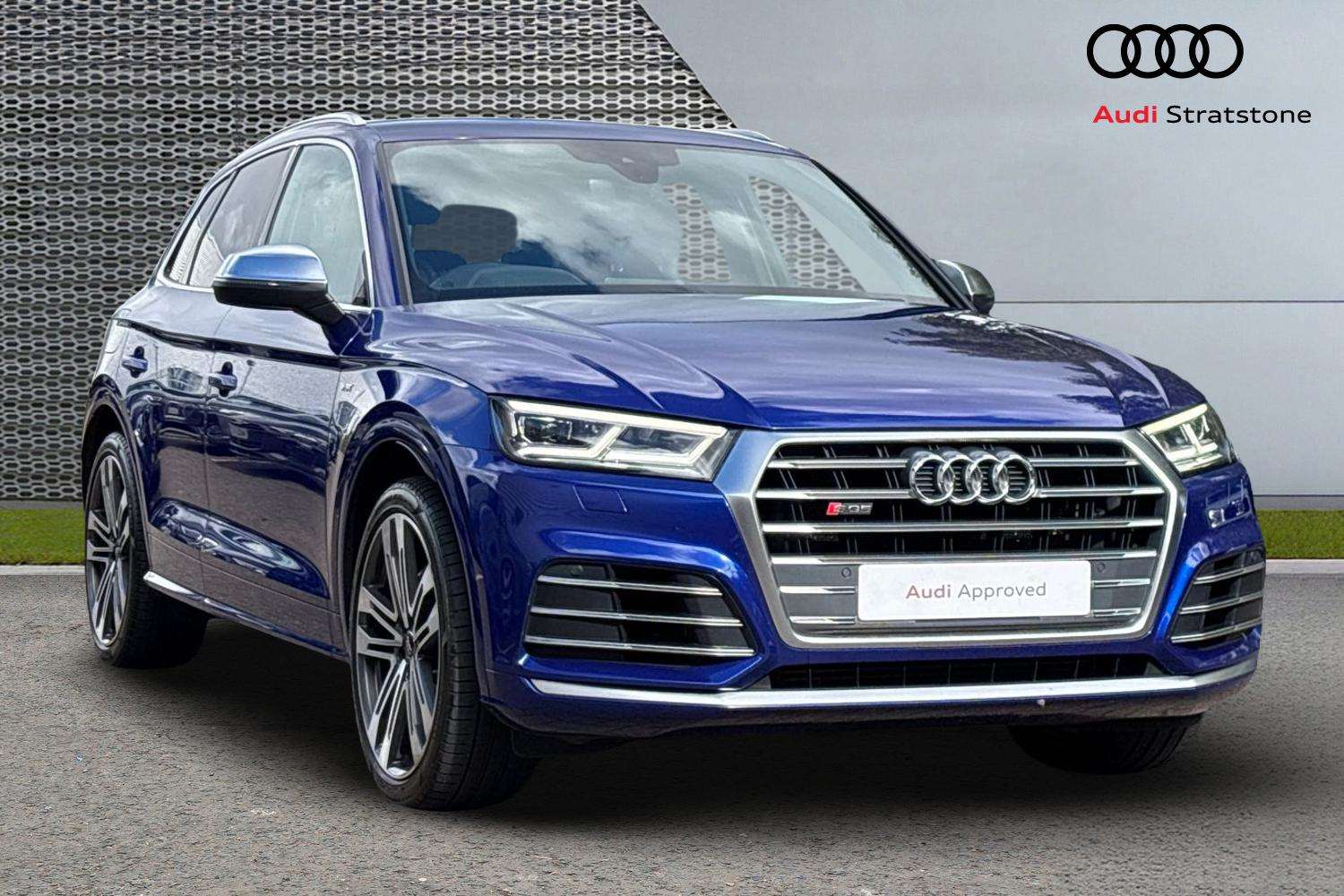 Main listing image - Audi Q5 Sportback