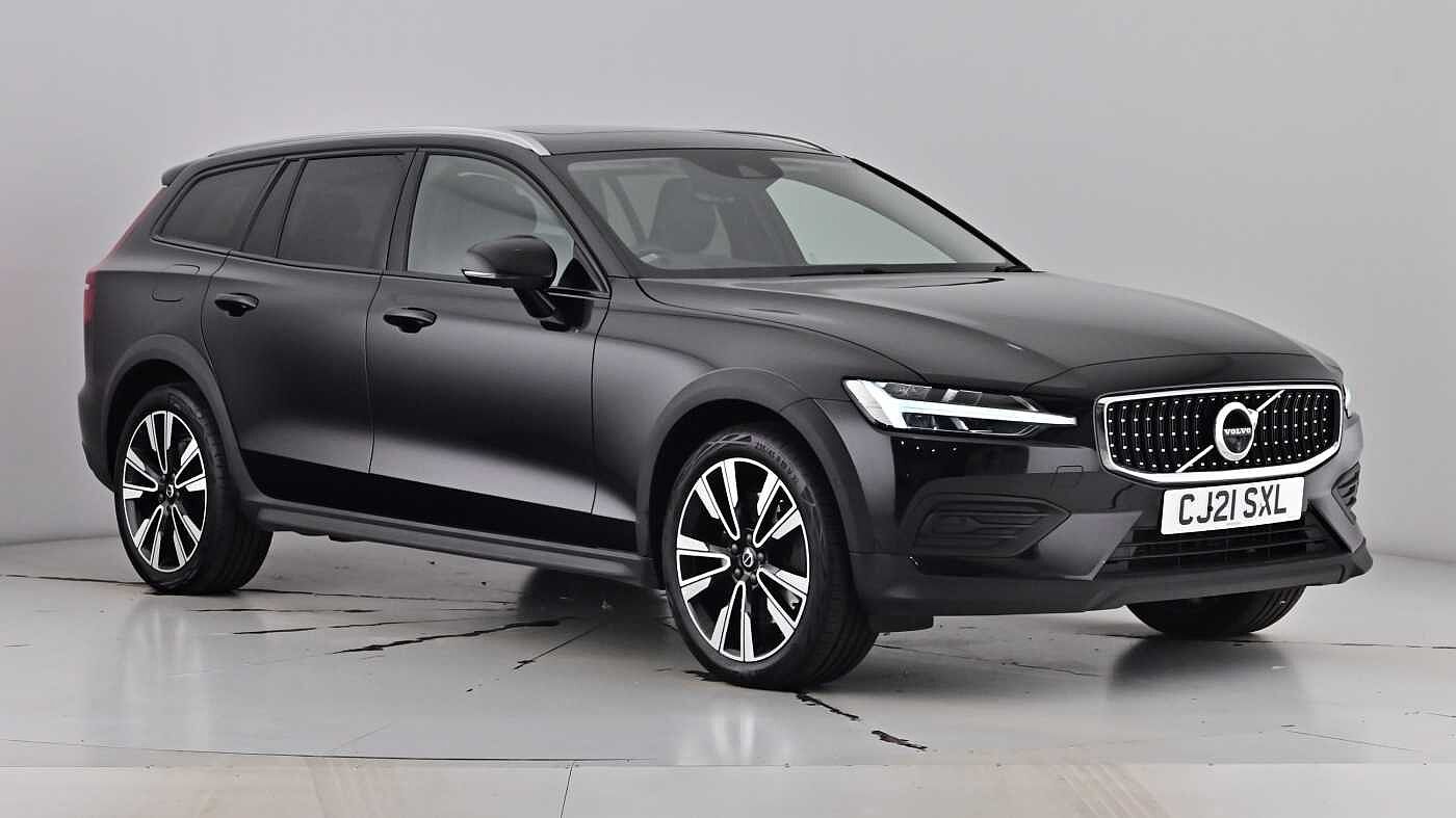 Main listing image - Volvo V60 Cross Country
