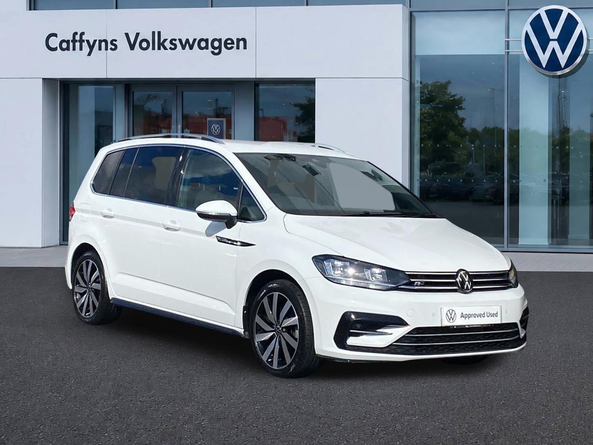 Main listing image - Volkswagen Touran