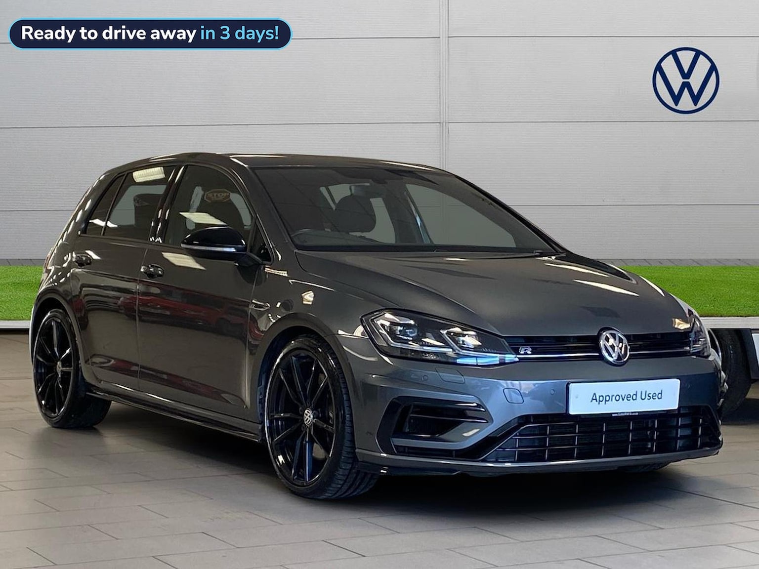 Main listing image - Volkswagen Golf R