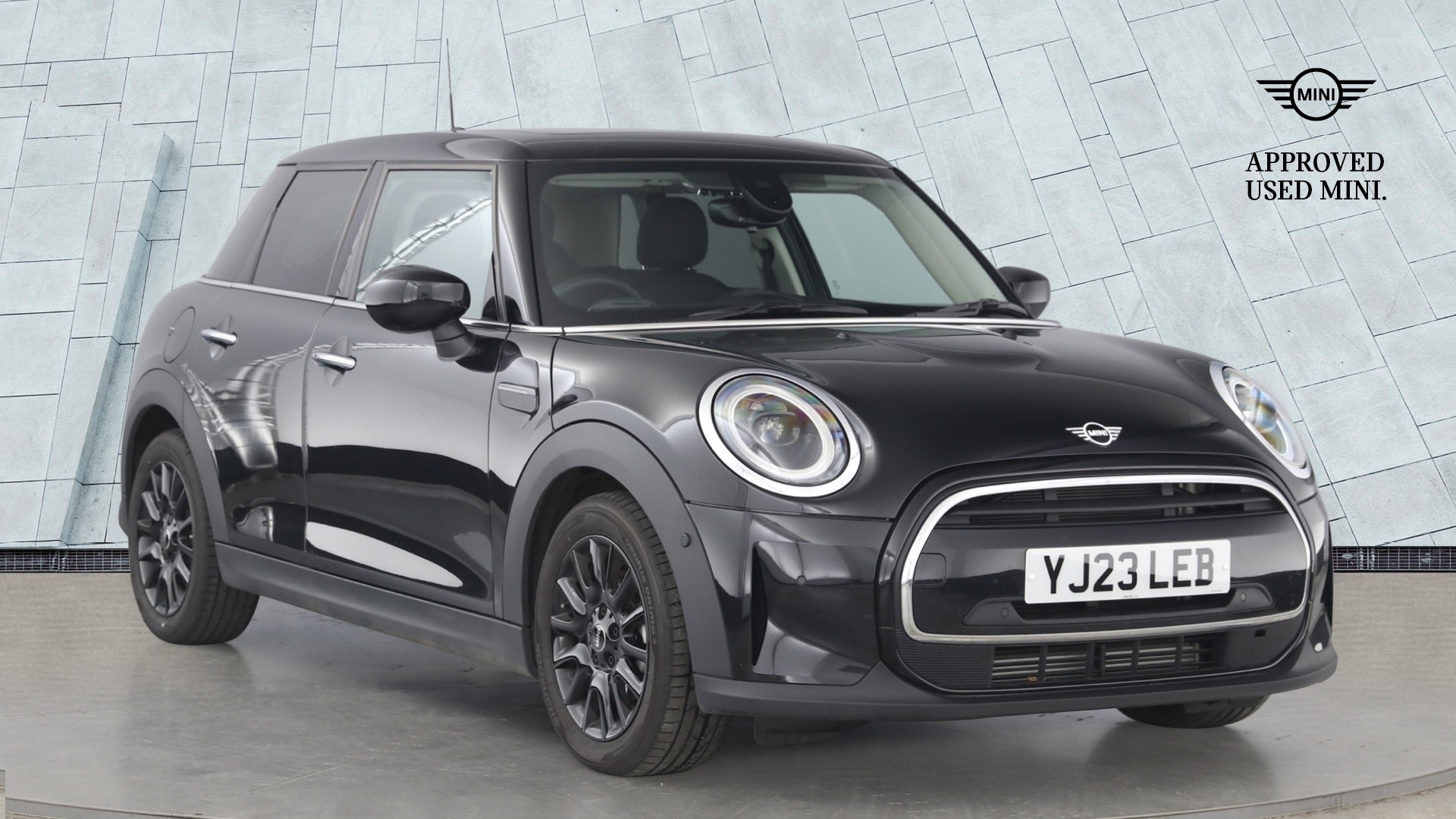 Main listing image - MINI Hatchback 5dr